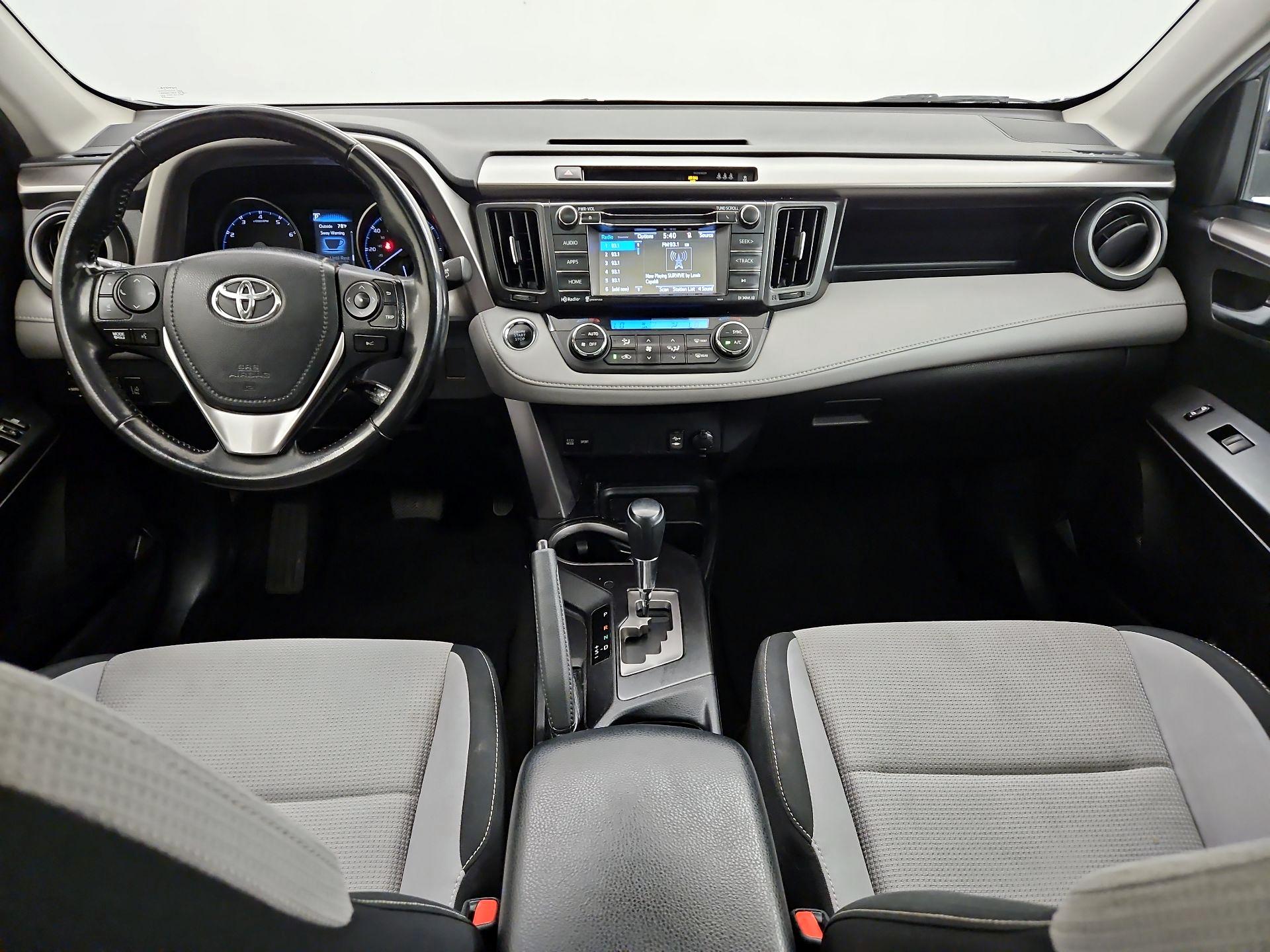 Thumbnail: 2018 Toyota RAV4 - 9