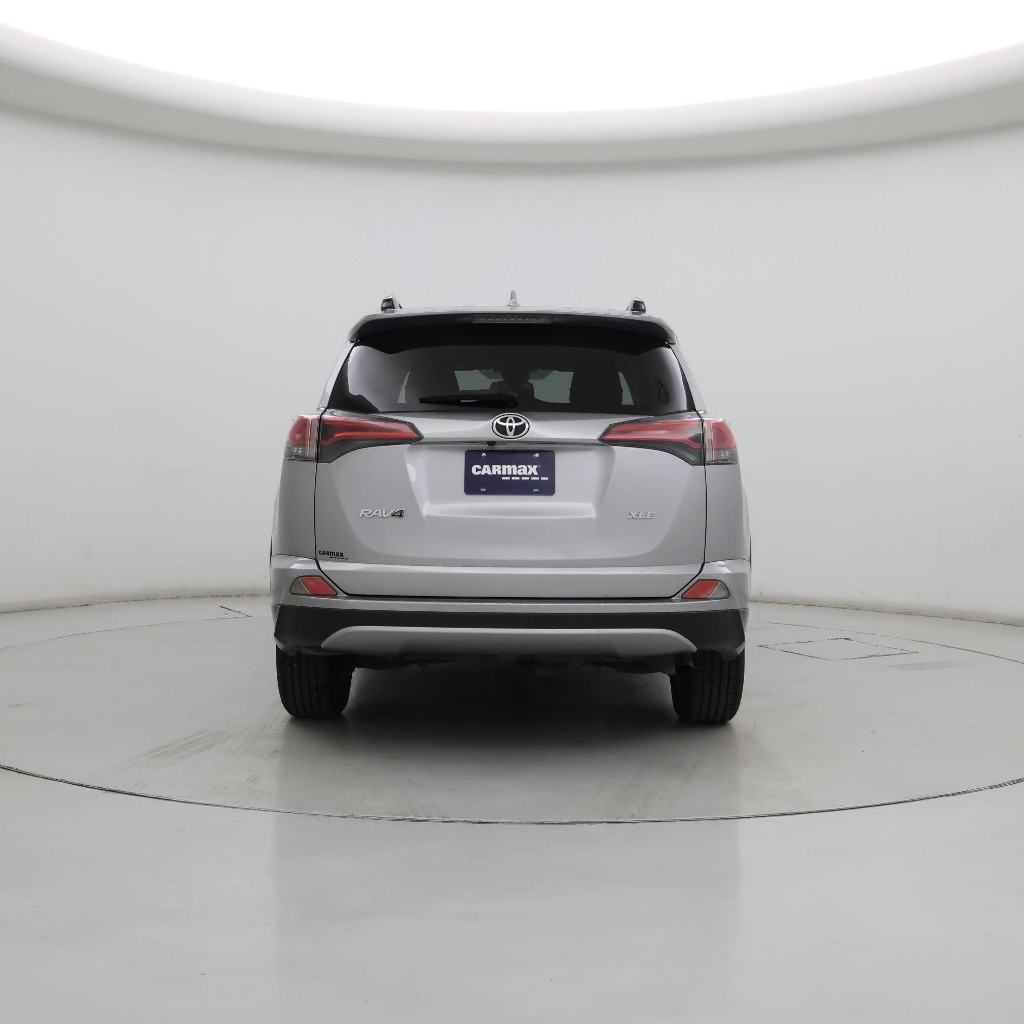 Thumbnail: 2018 Toyota RAV4 - 6
