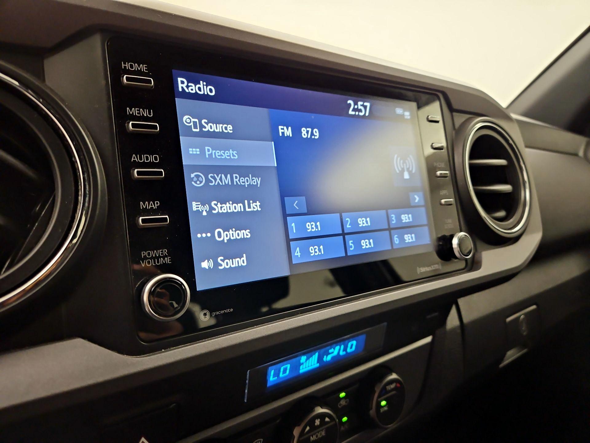 Thumbnail: 2022 Toyota Tacoma - 15