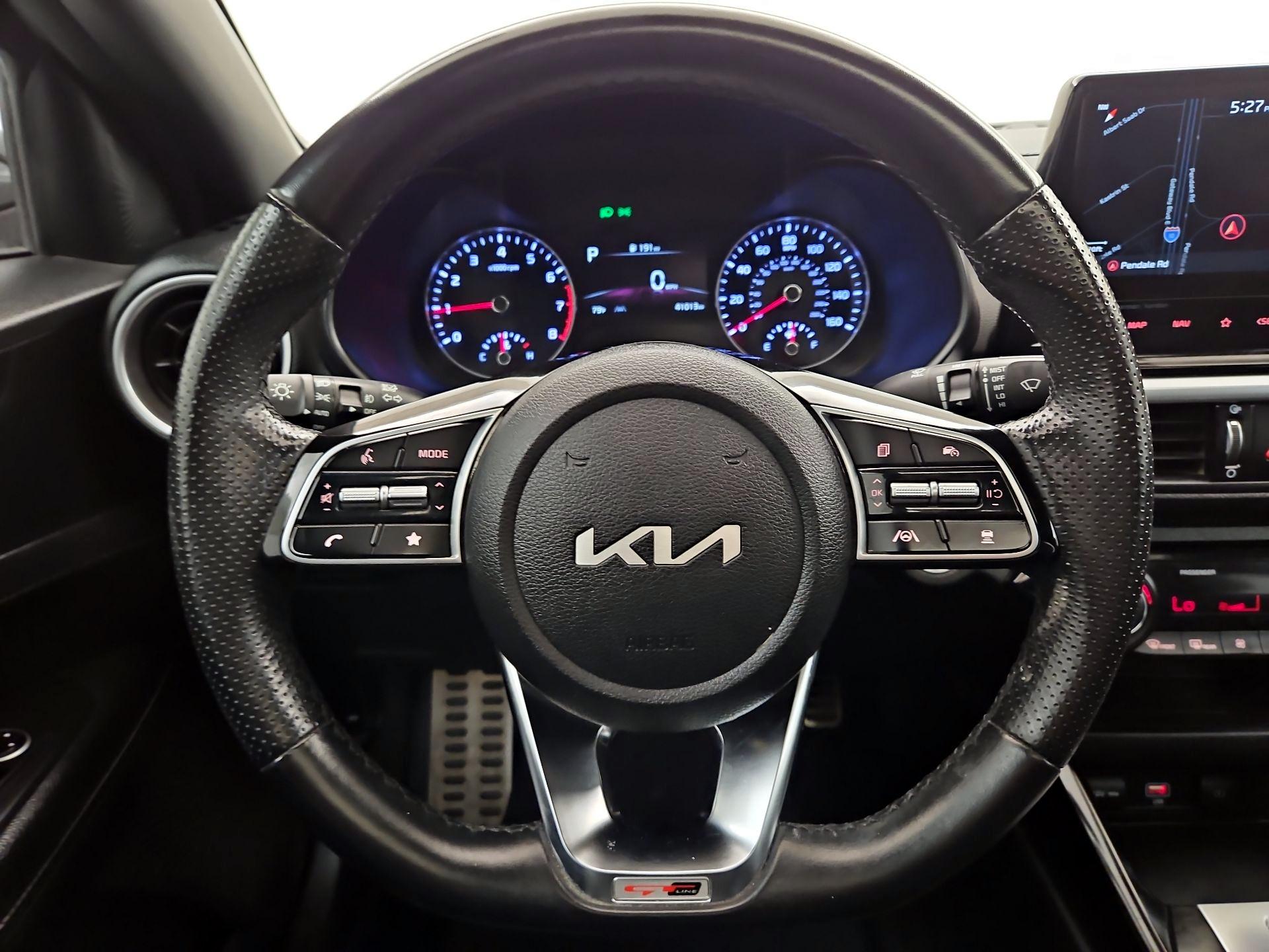 Thumbnail: 2022 Kia Forte - 10