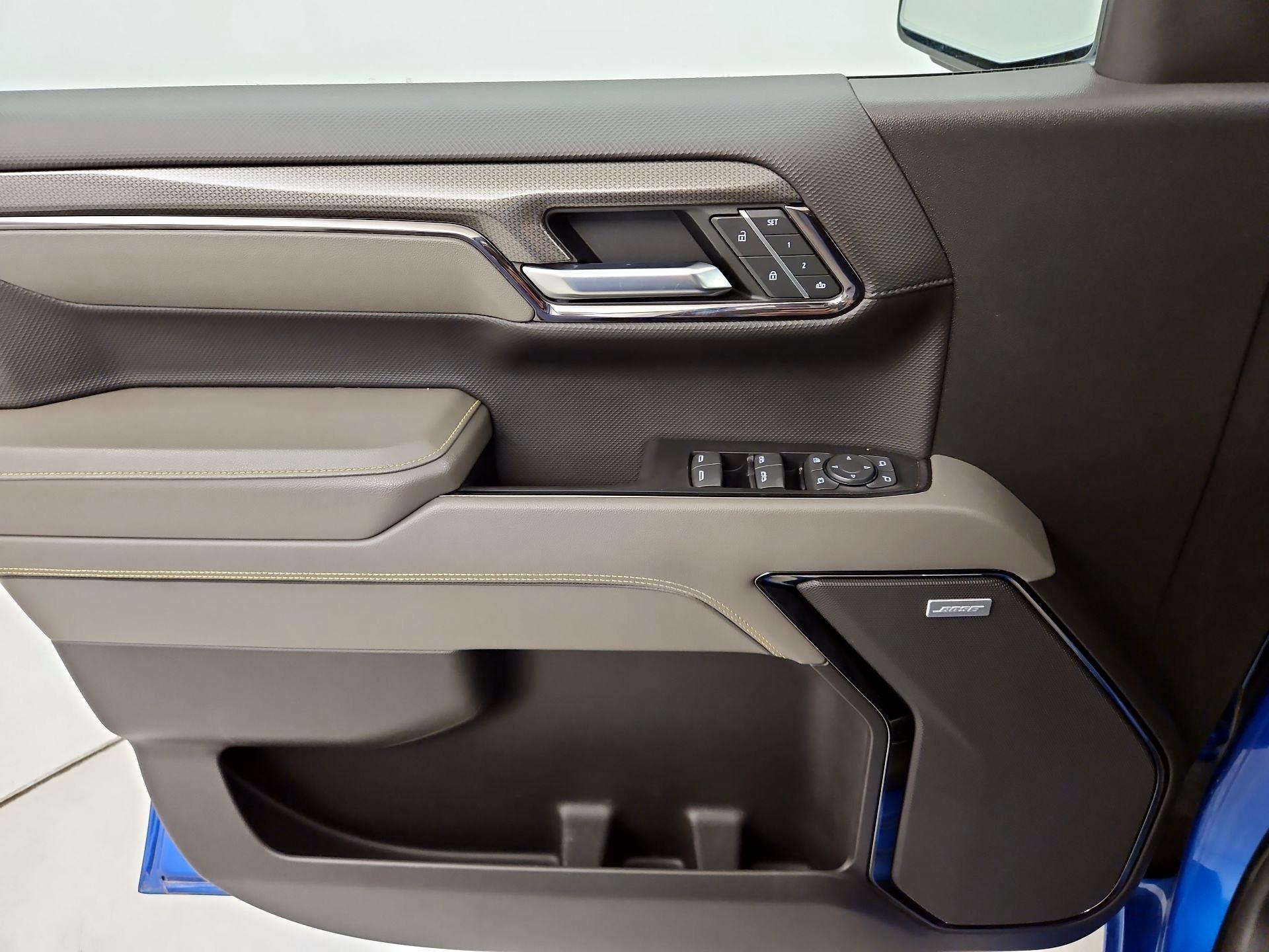 Thumbnail: 2022 Chevrolet Silverado 1500 - 12