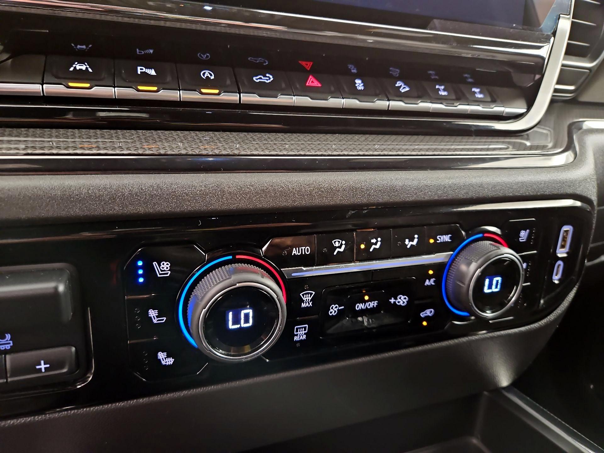 Thumbnail: 2022 Chevrolet Silverado 1500 - 17