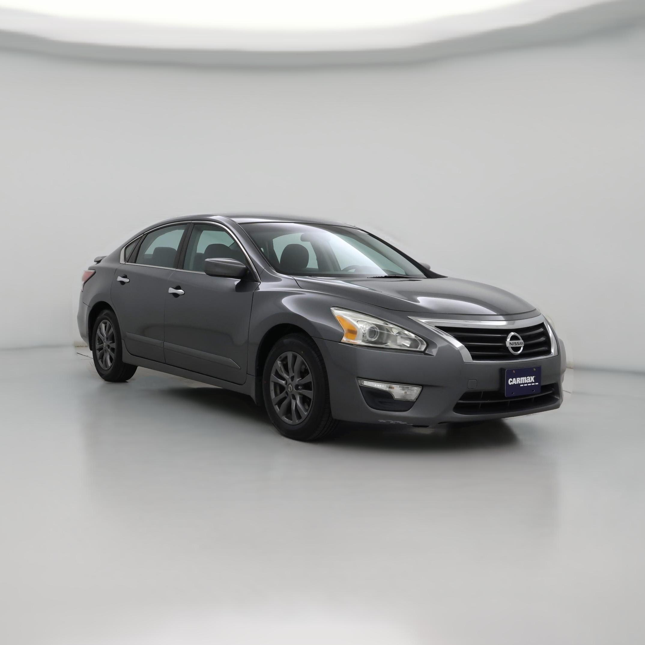 Thumbnail: 2015 Nissan Altima - 1