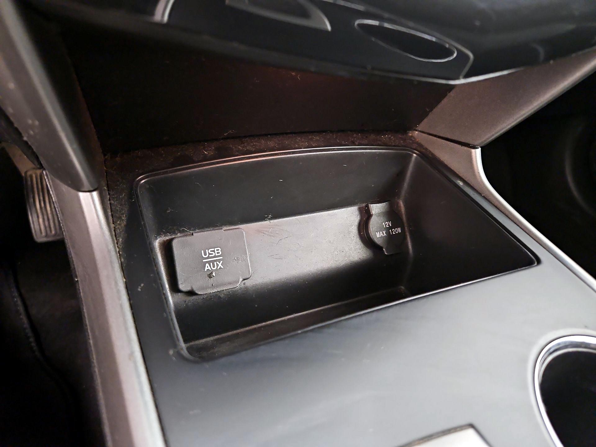 Thumbnail: 2015 Nissan Altima - 18