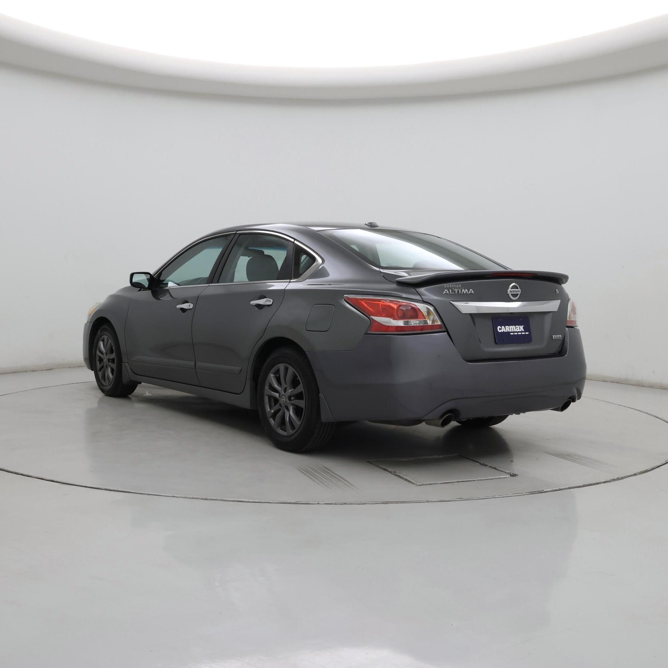 Thumbnail: 2015 Nissan Altima - 2