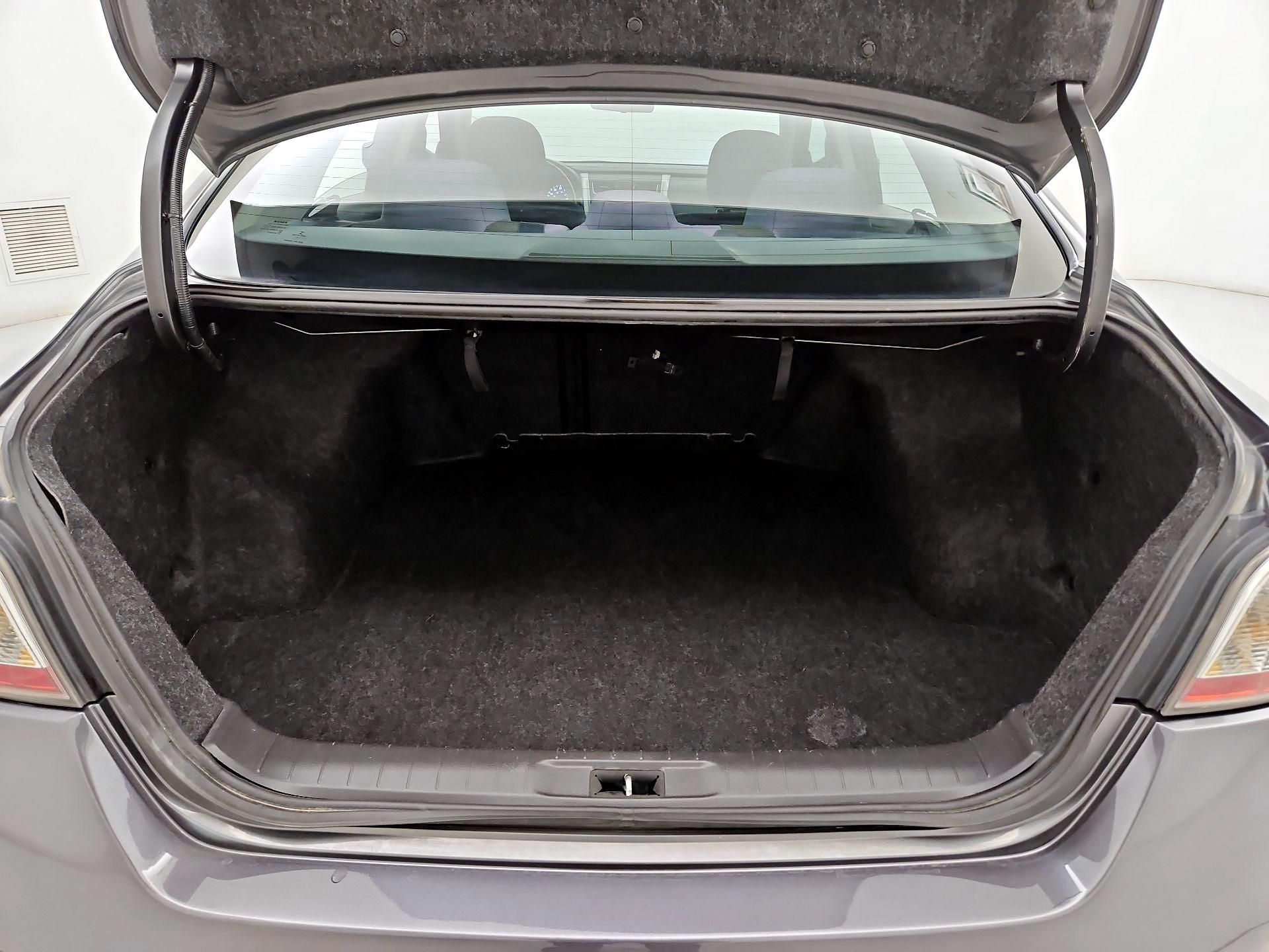 Thumbnail: 2015 Nissan Altima - 20