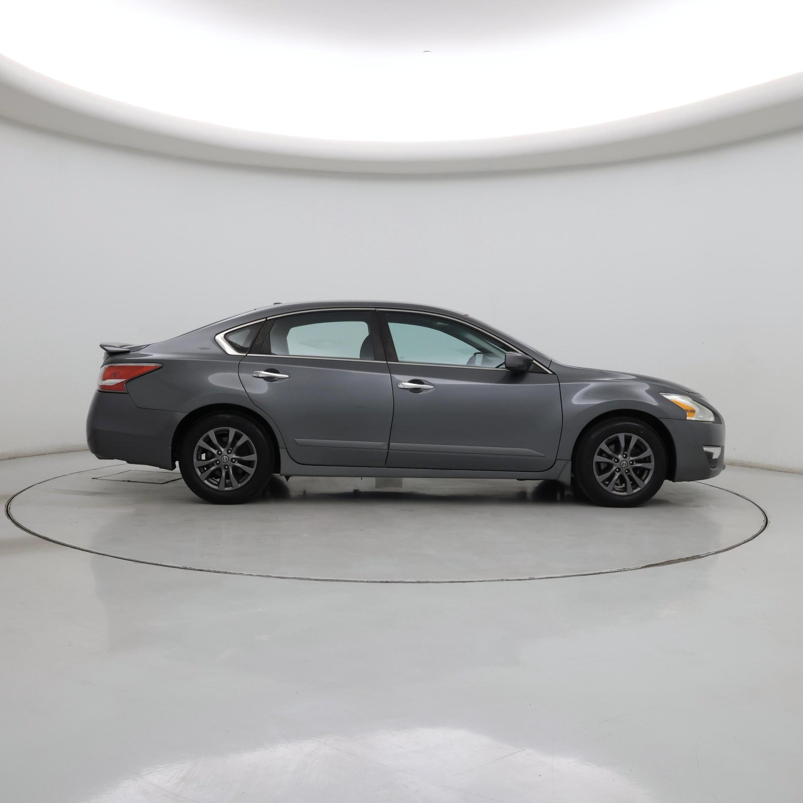 Thumbnail: 2015 Nissan Altima - 7