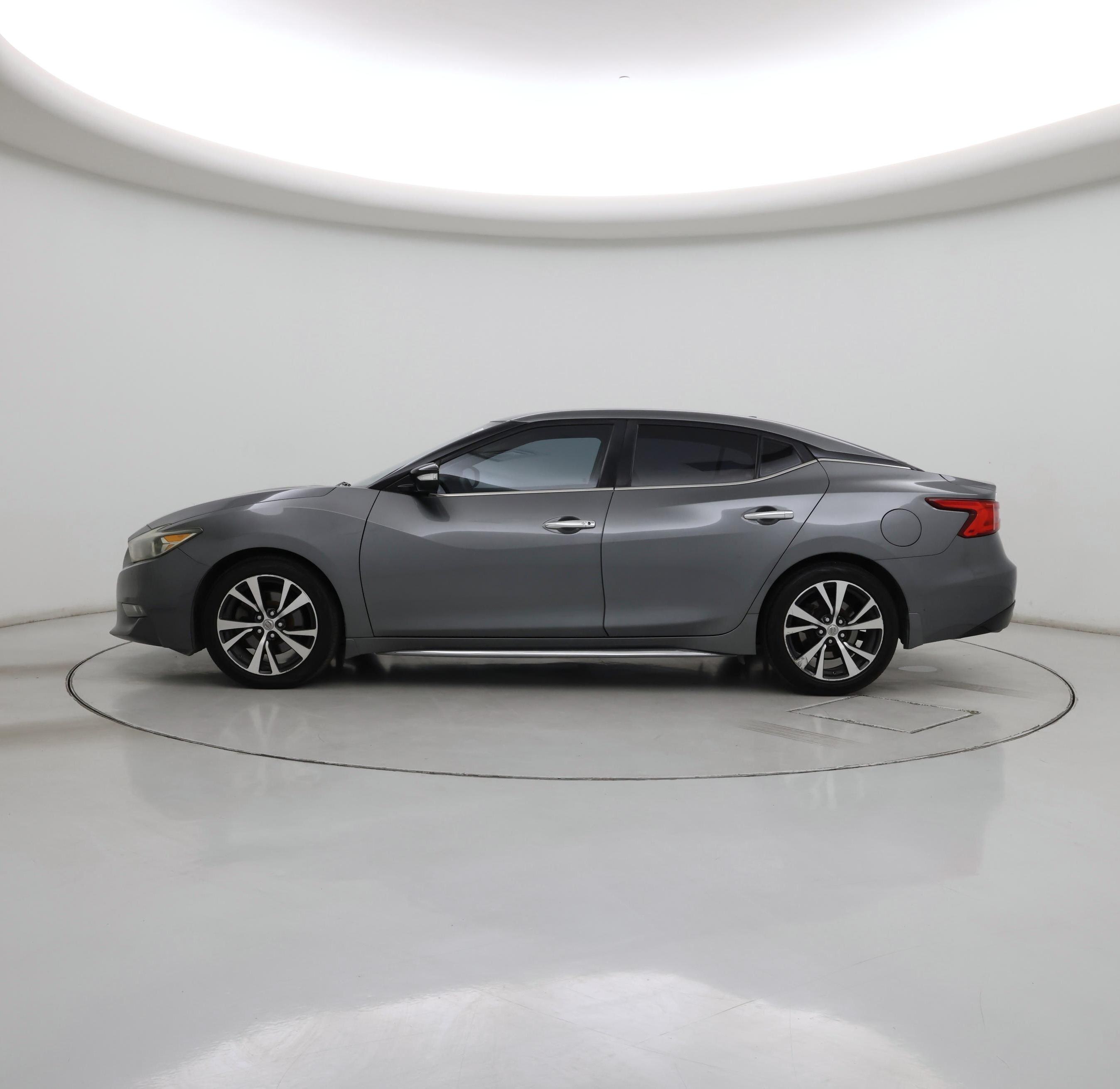 Thumbnail: 2016 Nissan Maxima - 3