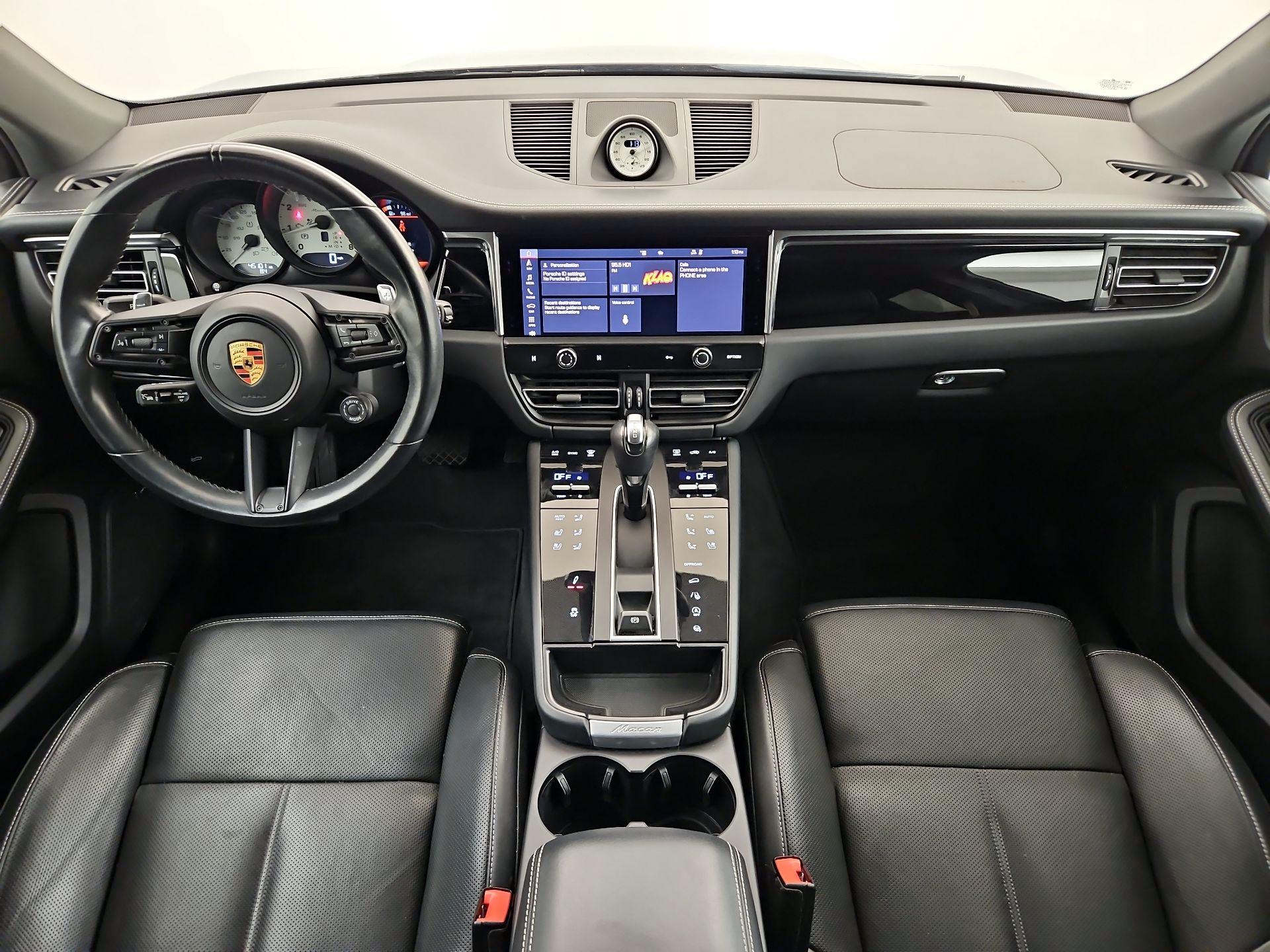 Thumbnail: 2023 Porsche Macan - 9