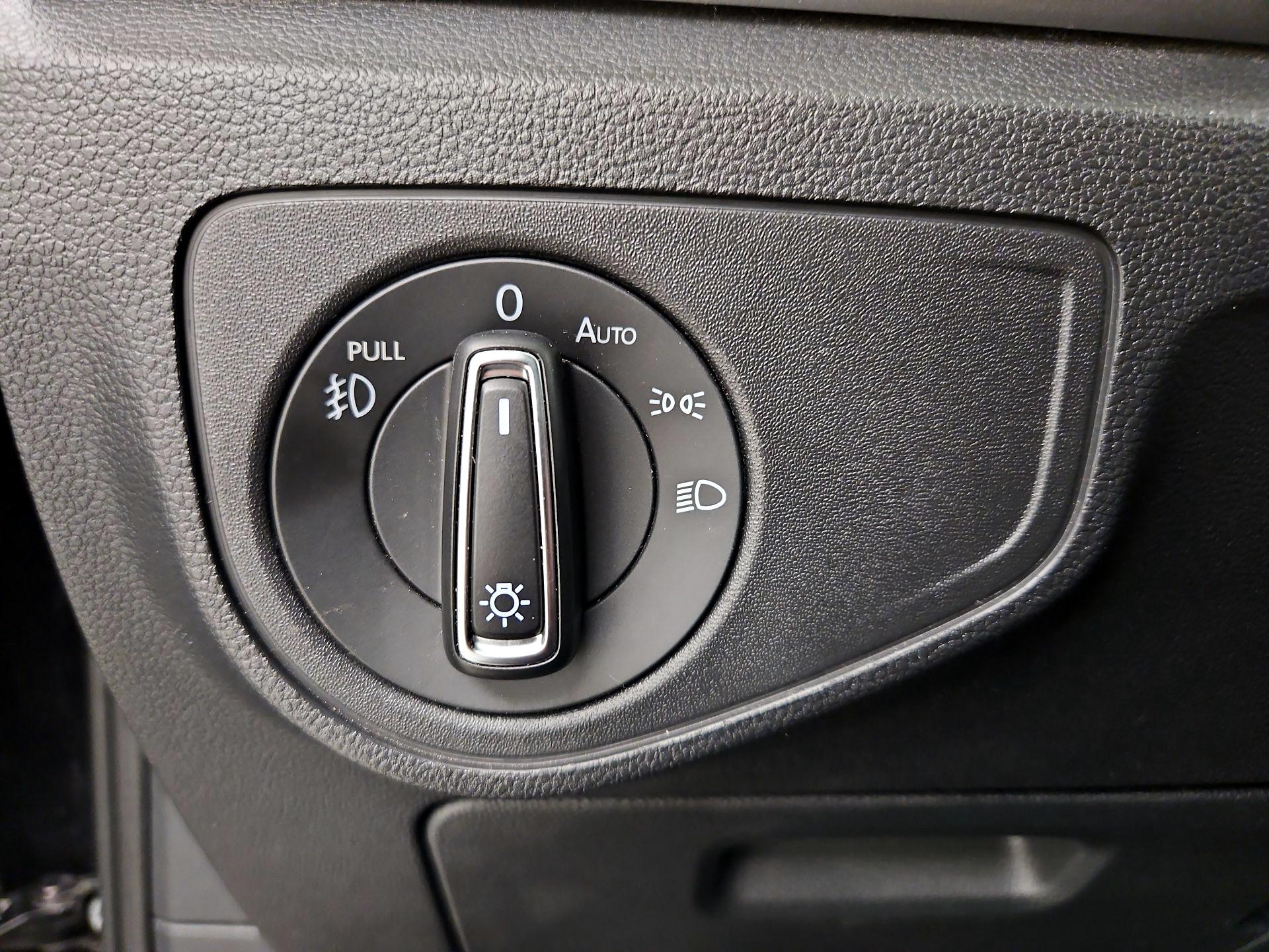 Thumbnail: 2019 Volkswagen Atlas - 13