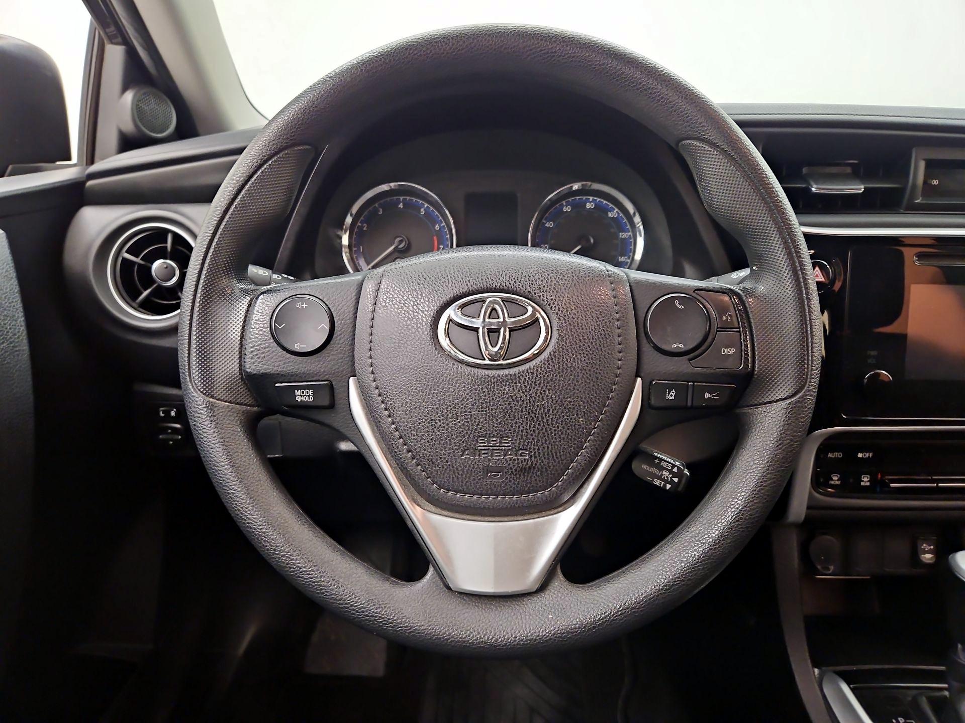 Thumbnail: 2017 Toyota Corolla - 10