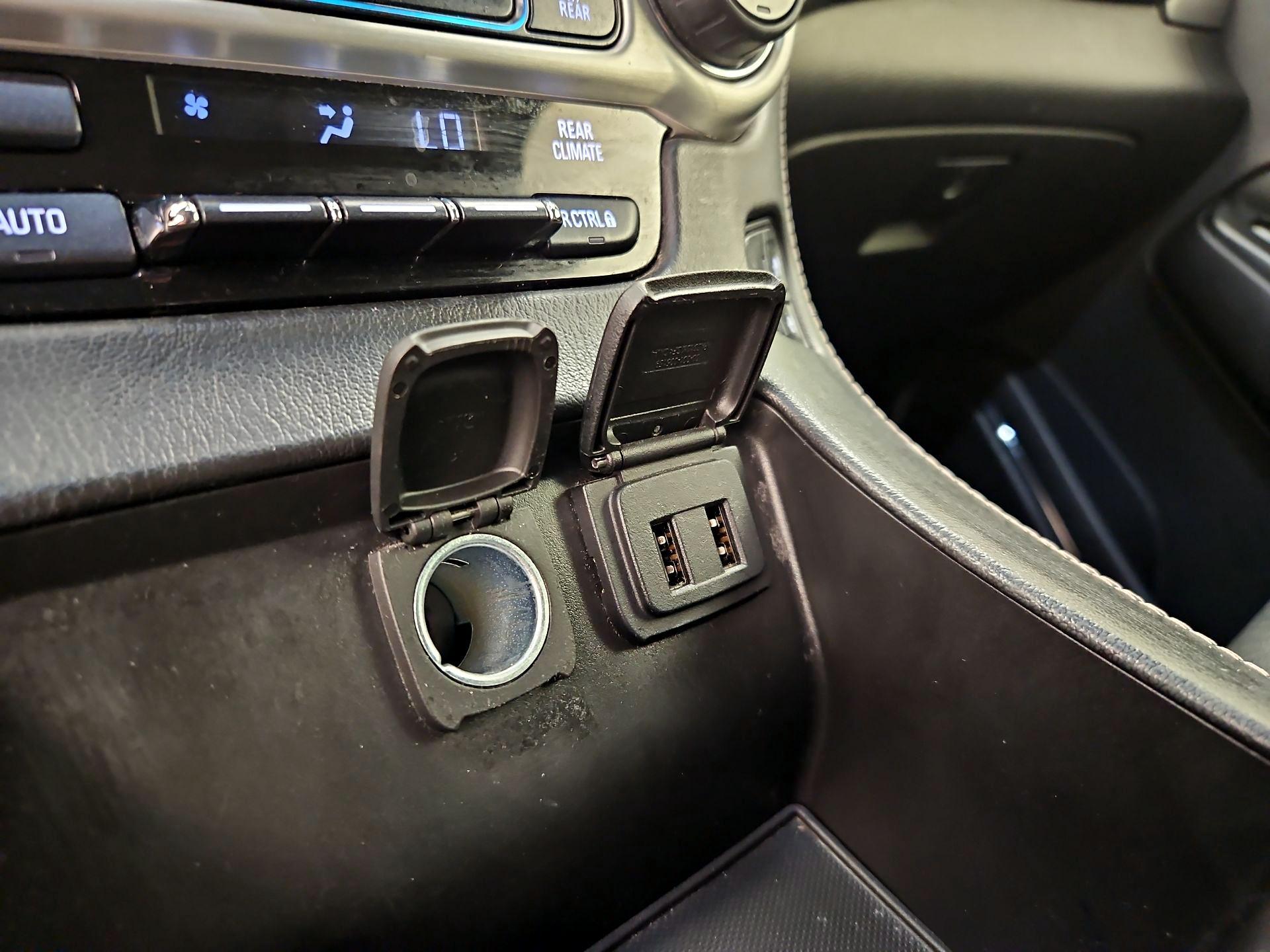 Thumbnail: 2017 GMC Yukon XL - 19