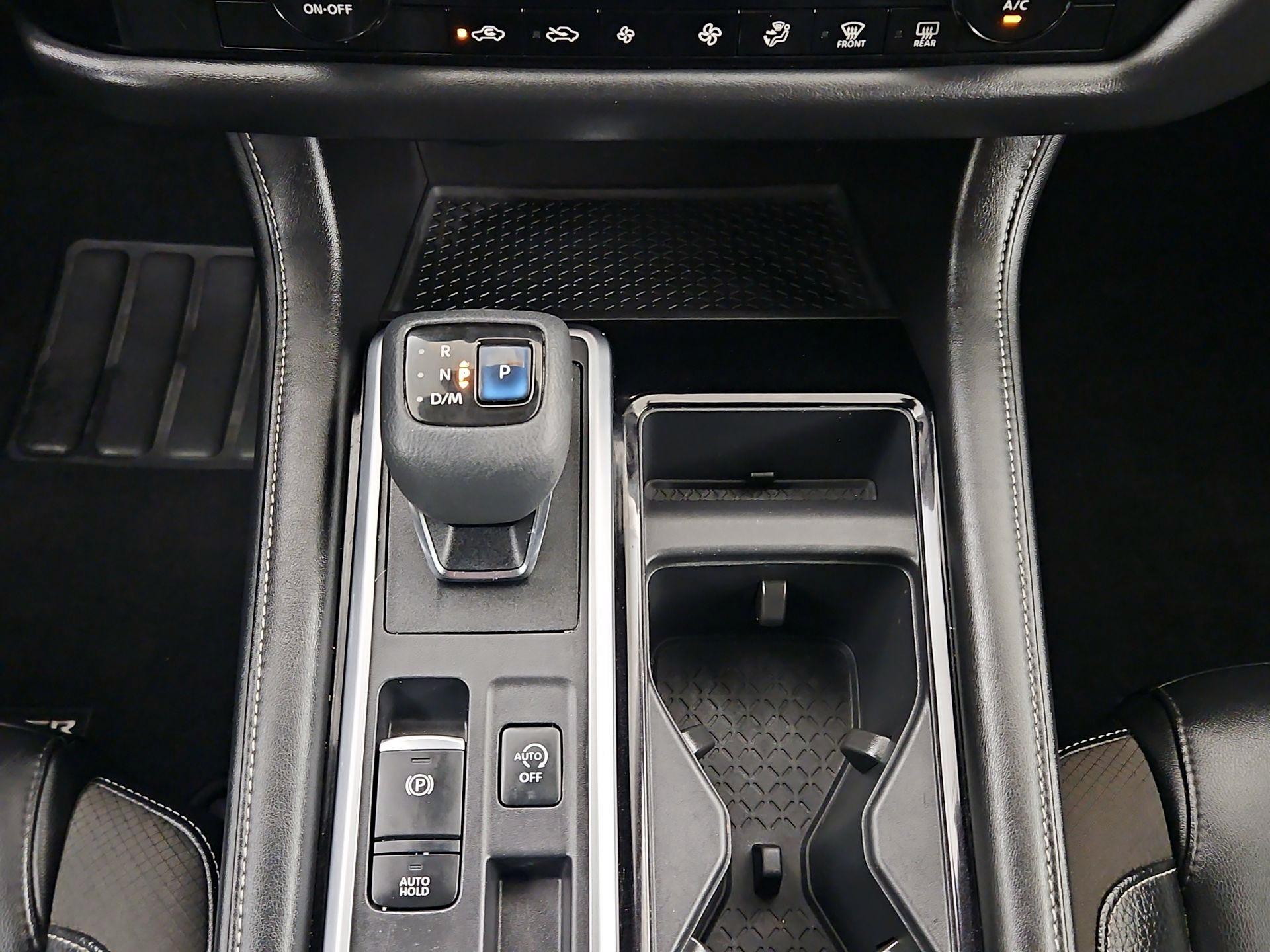 Thumbnail: 2022 Nissan Pathfinder - 18