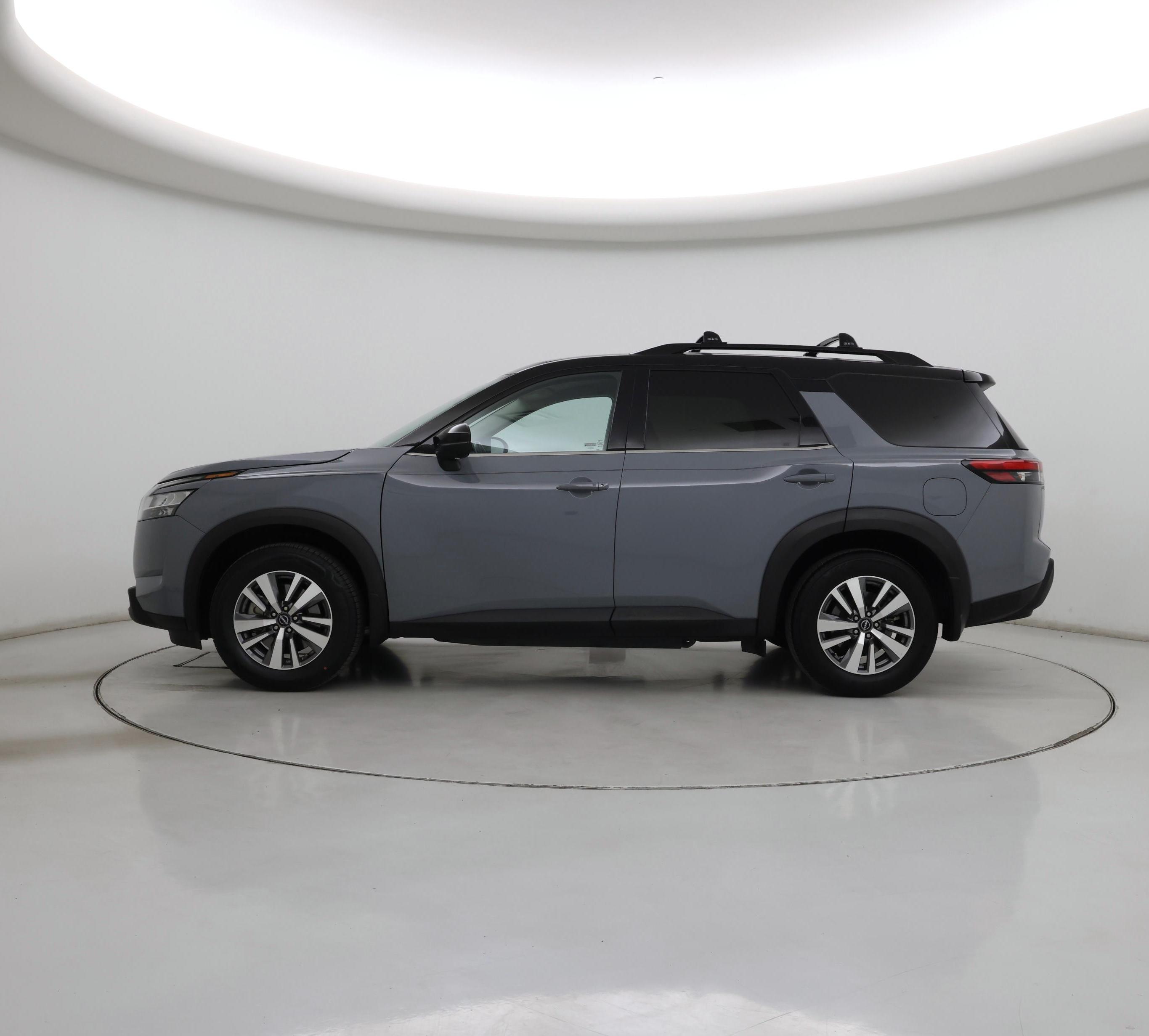 Thumbnail: 2022 Nissan Pathfinder - 3