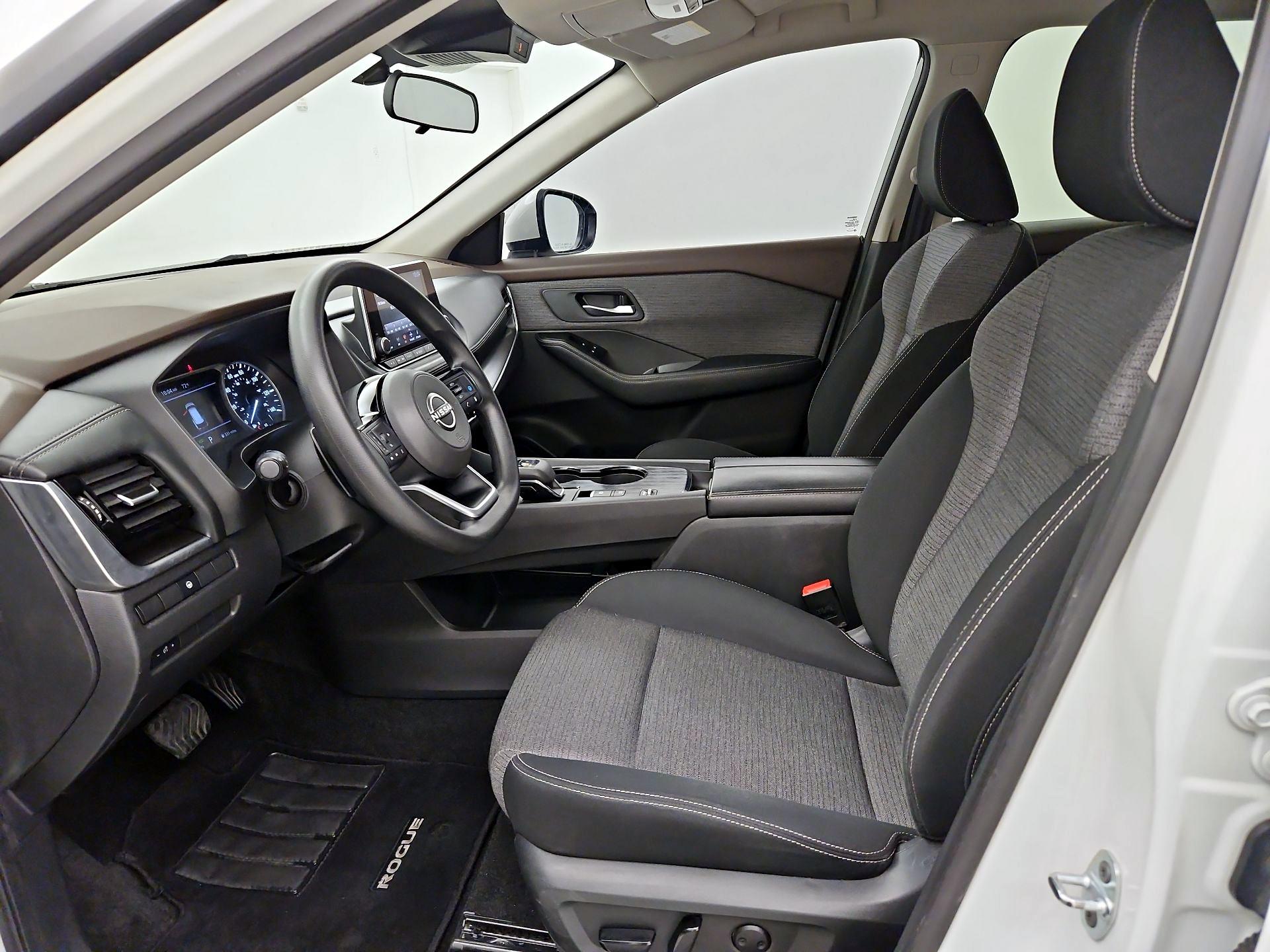 Thumbnail: 2022 Nissan Rogue - 11