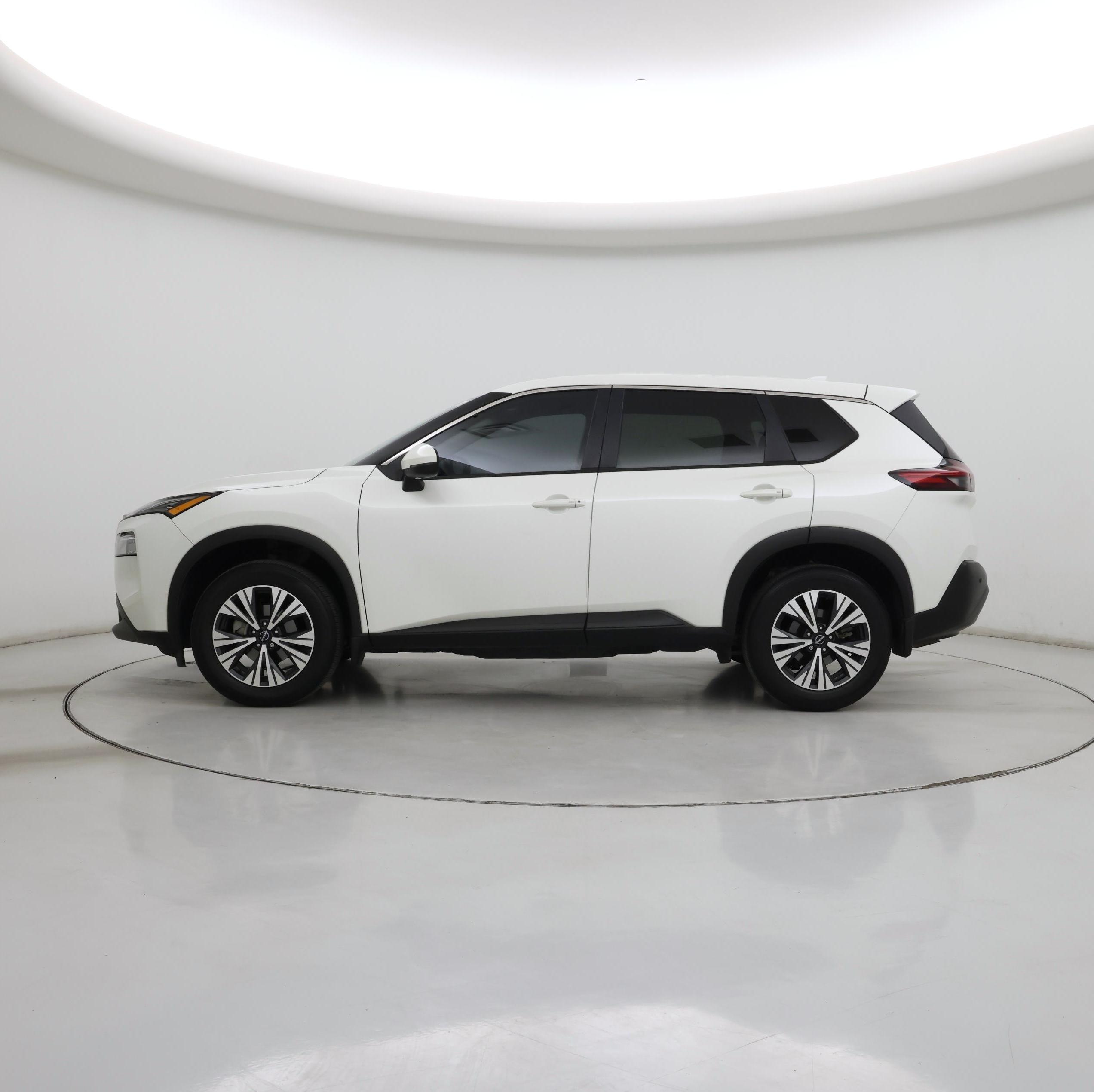 Thumbnail: 2022 Nissan Rogue - 3