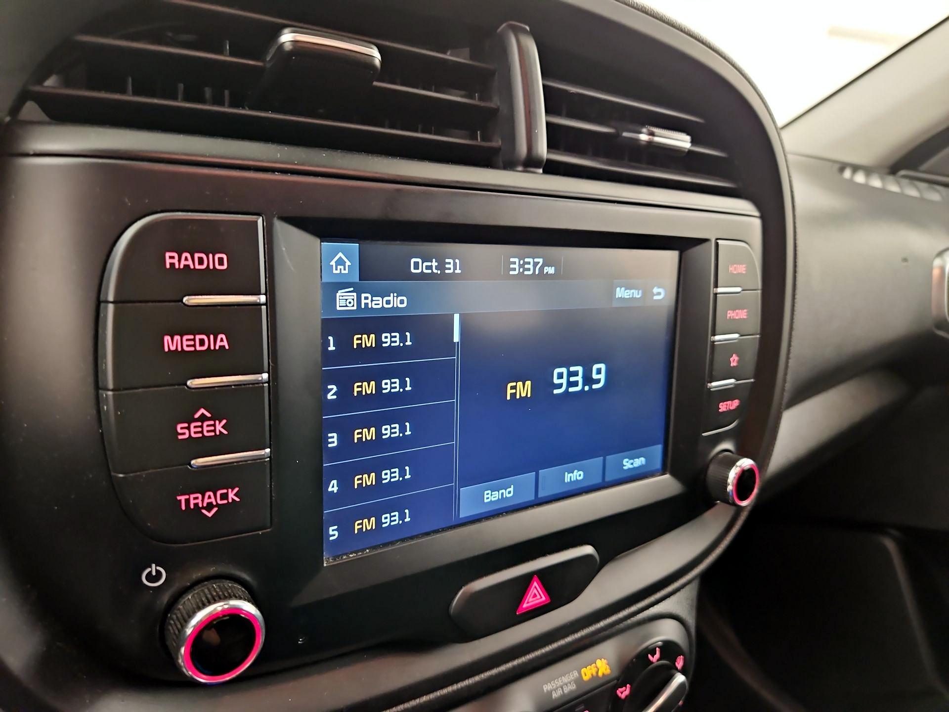 Thumbnail: 2021 Kia Soul - 15