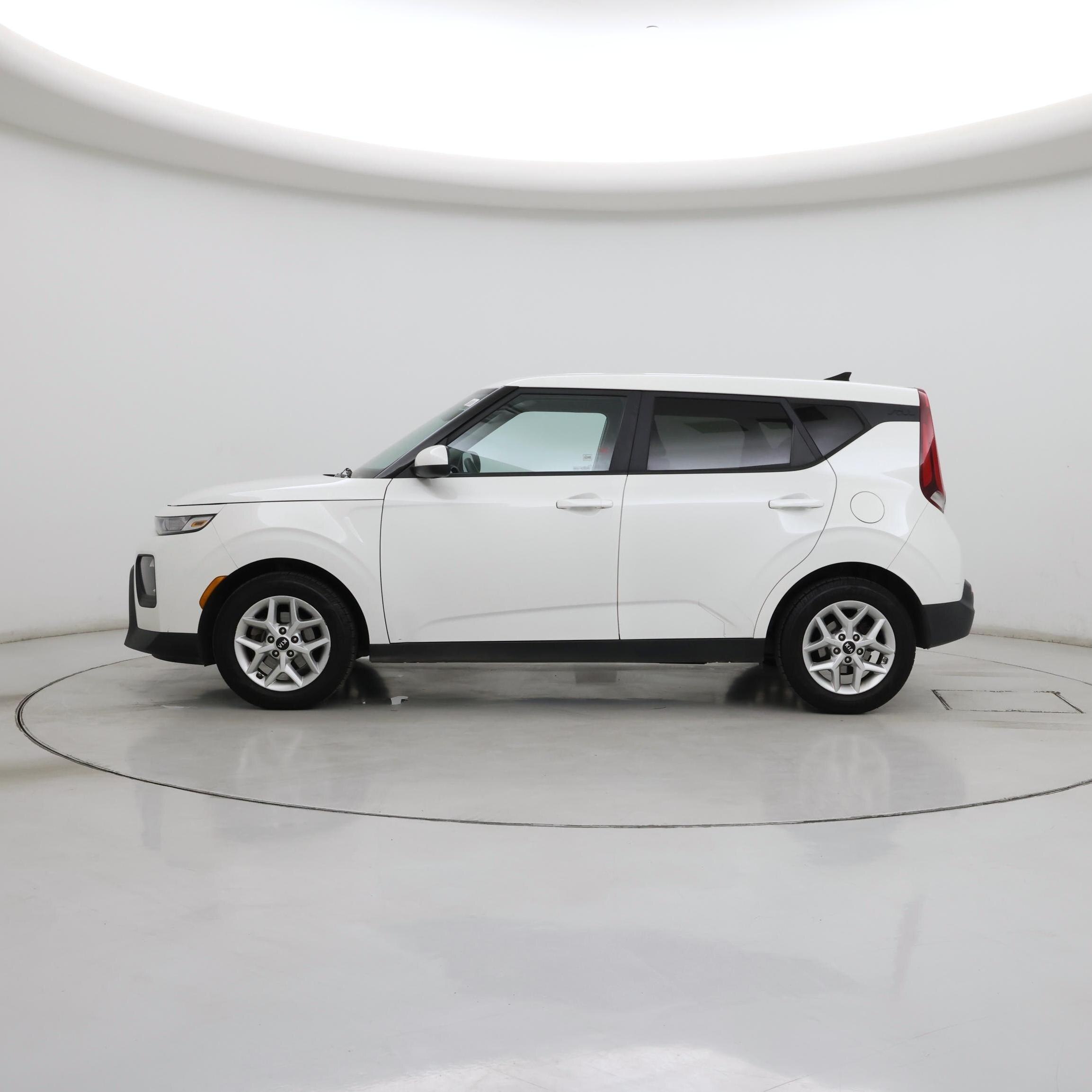 Thumbnail: 2021 Kia Soul - 3