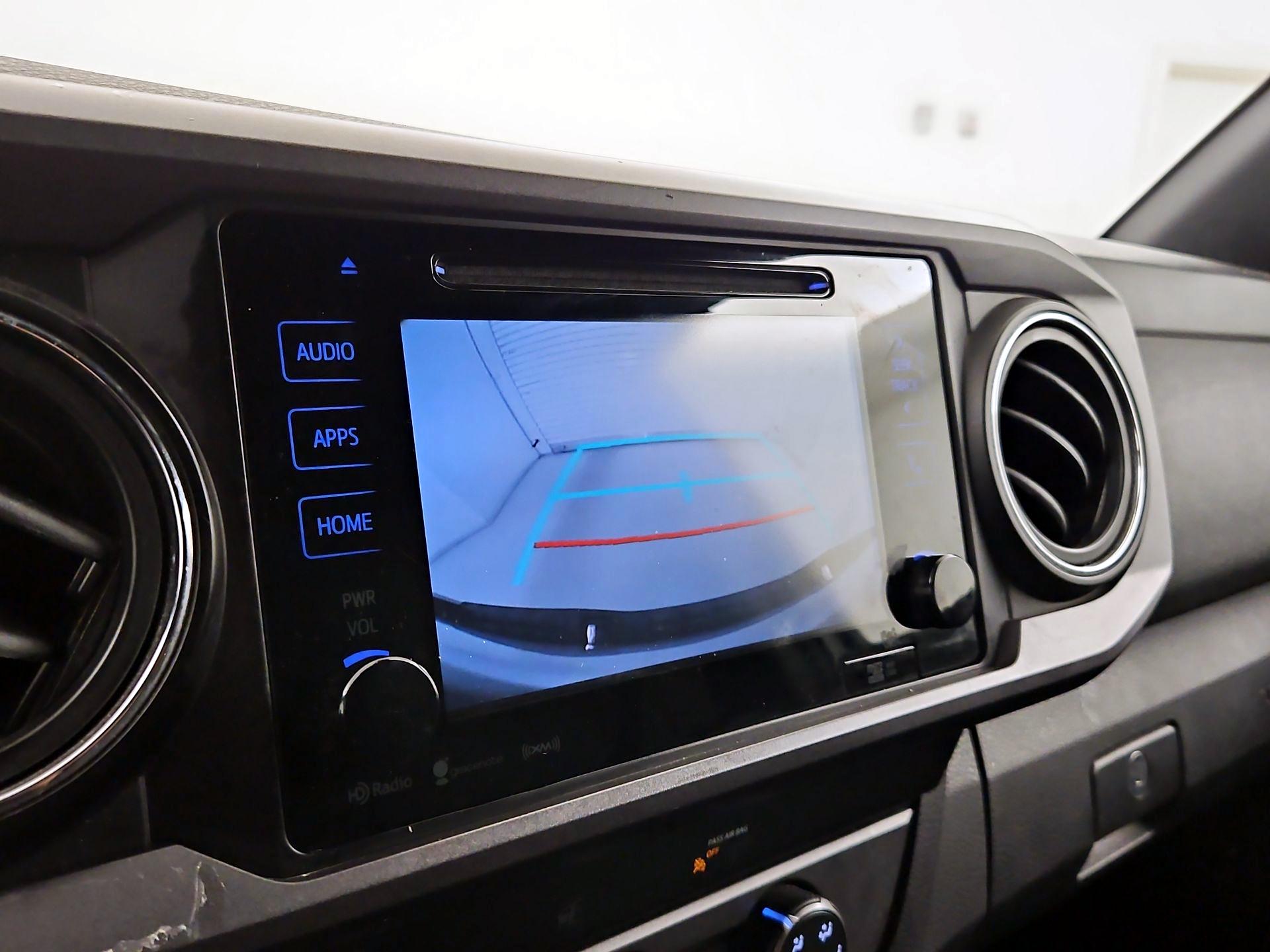 Thumbnail: 2019 Toyota Tacoma - 14