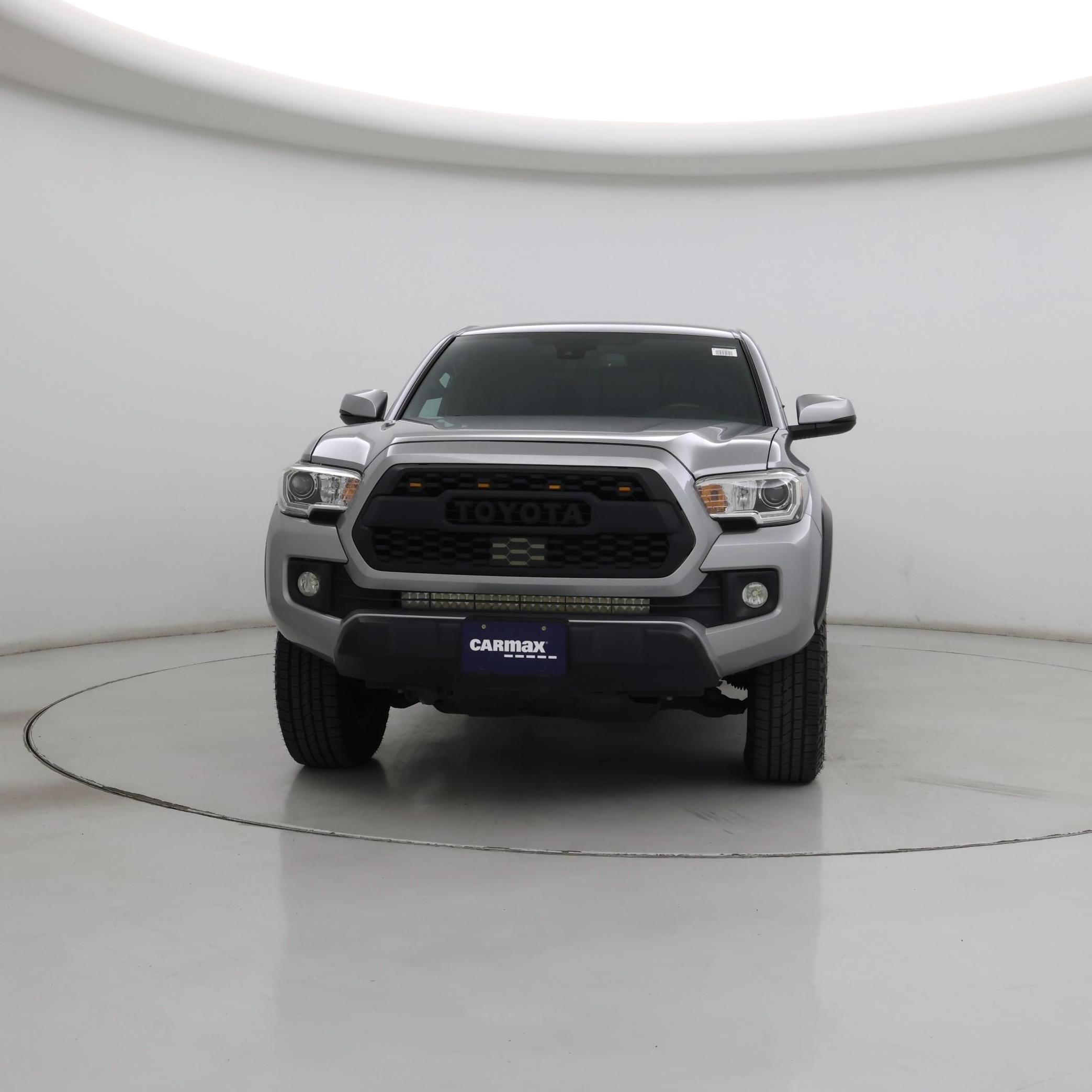 Thumbnail: 2019 Toyota Tacoma - 5