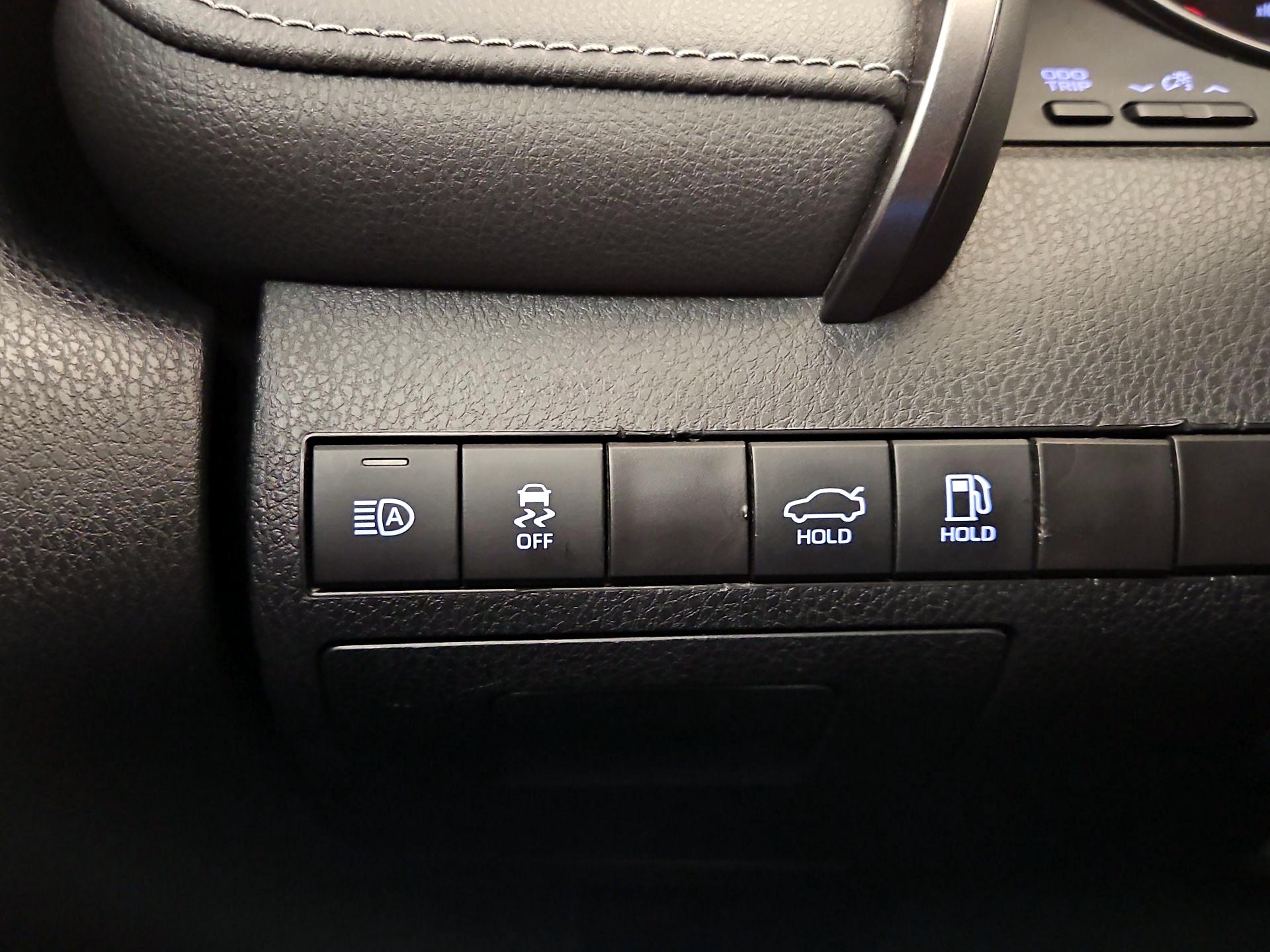 Thumbnail: 2023 Toyota Camry - 13