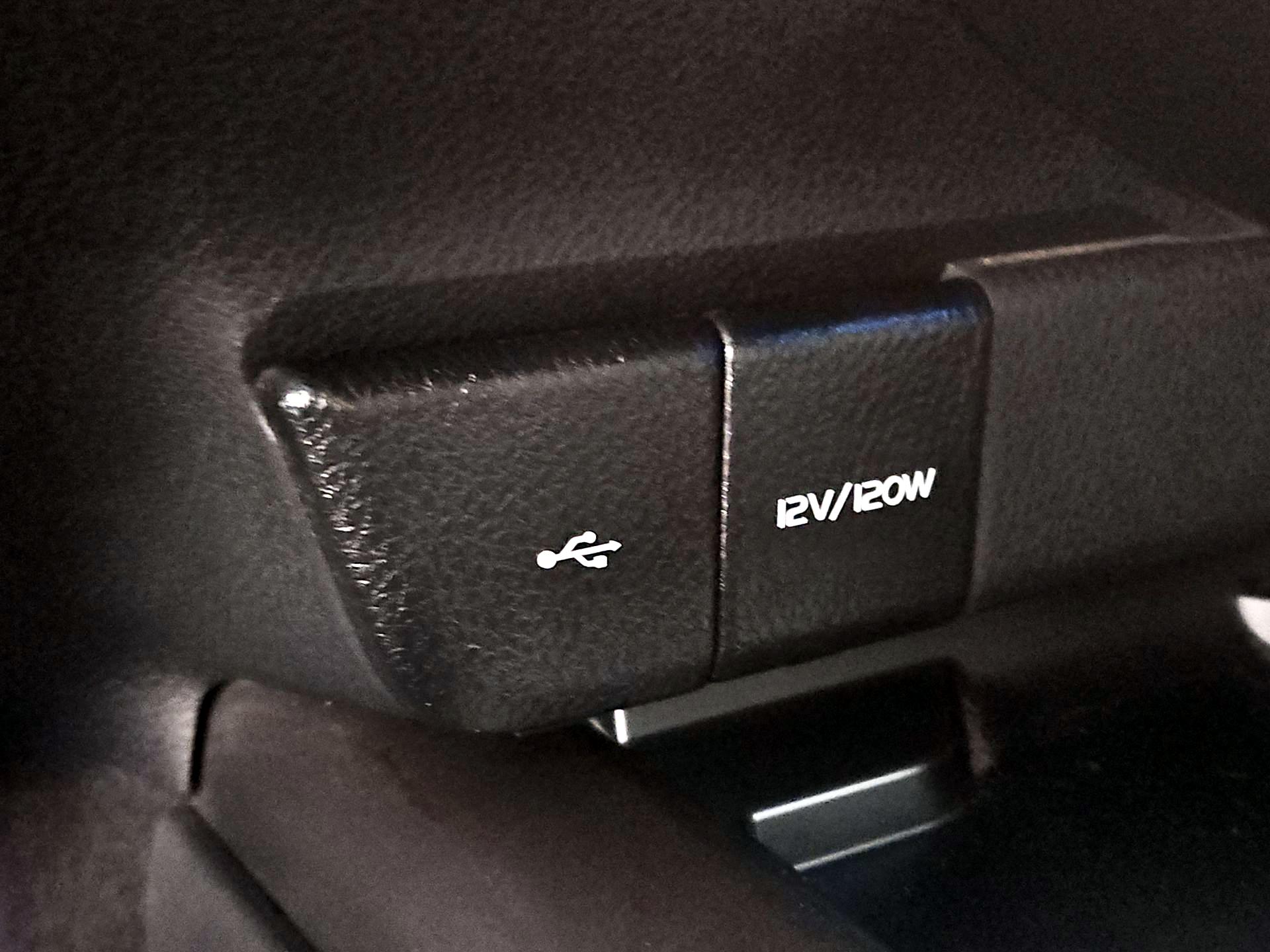 Thumbnail: 2023 Toyota Camry - 18