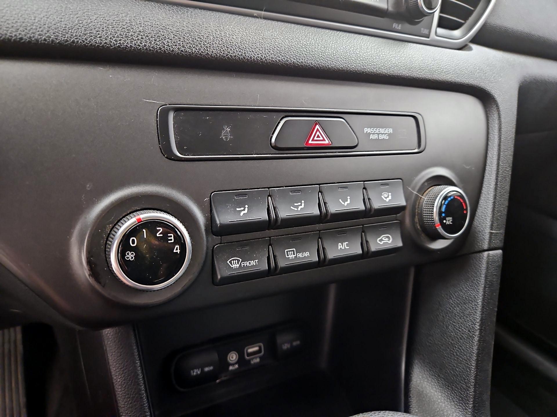 Thumbnail: 2017 Kia Sportage - 15