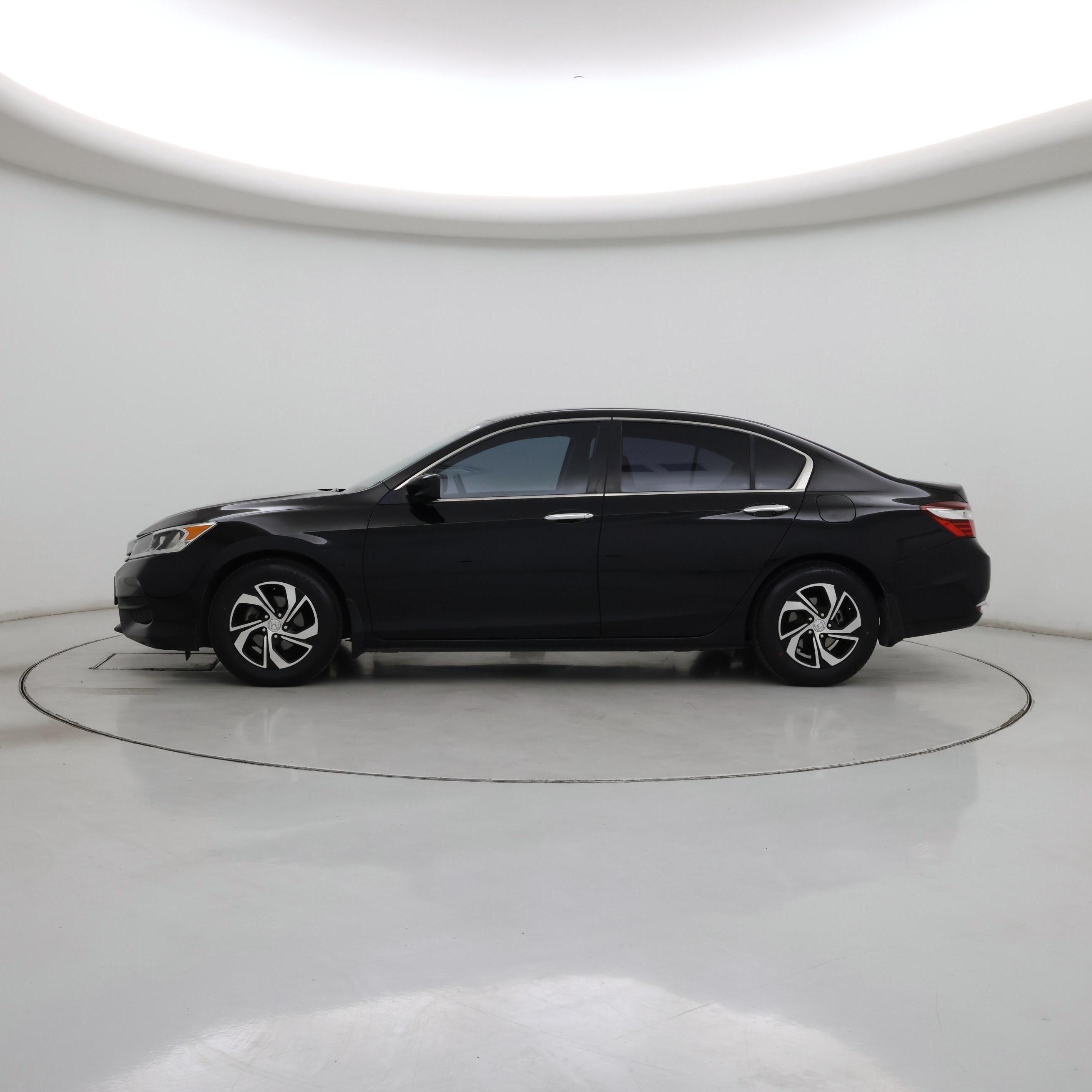 Thumbnail: 2017 Honda Accord - 3