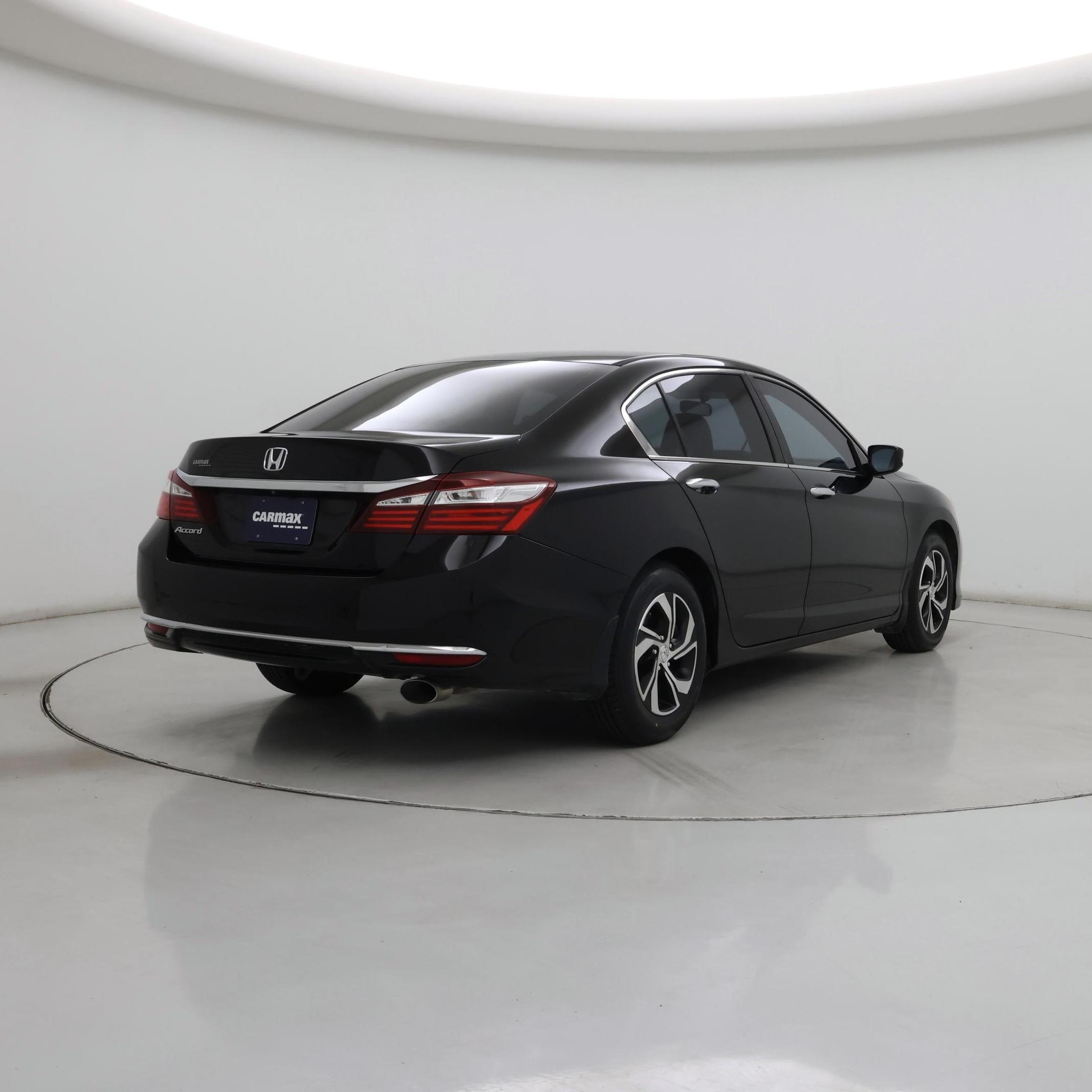 Thumbnail: 2017 Honda Accord - 8