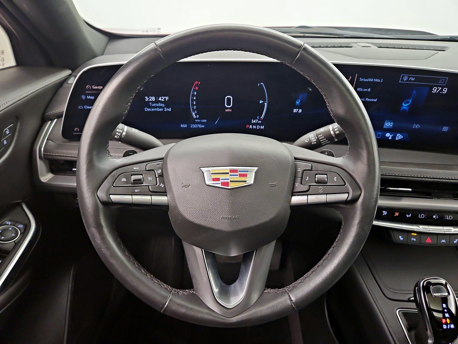 Thumbnail: 2024 Cadillac XT4 - 10