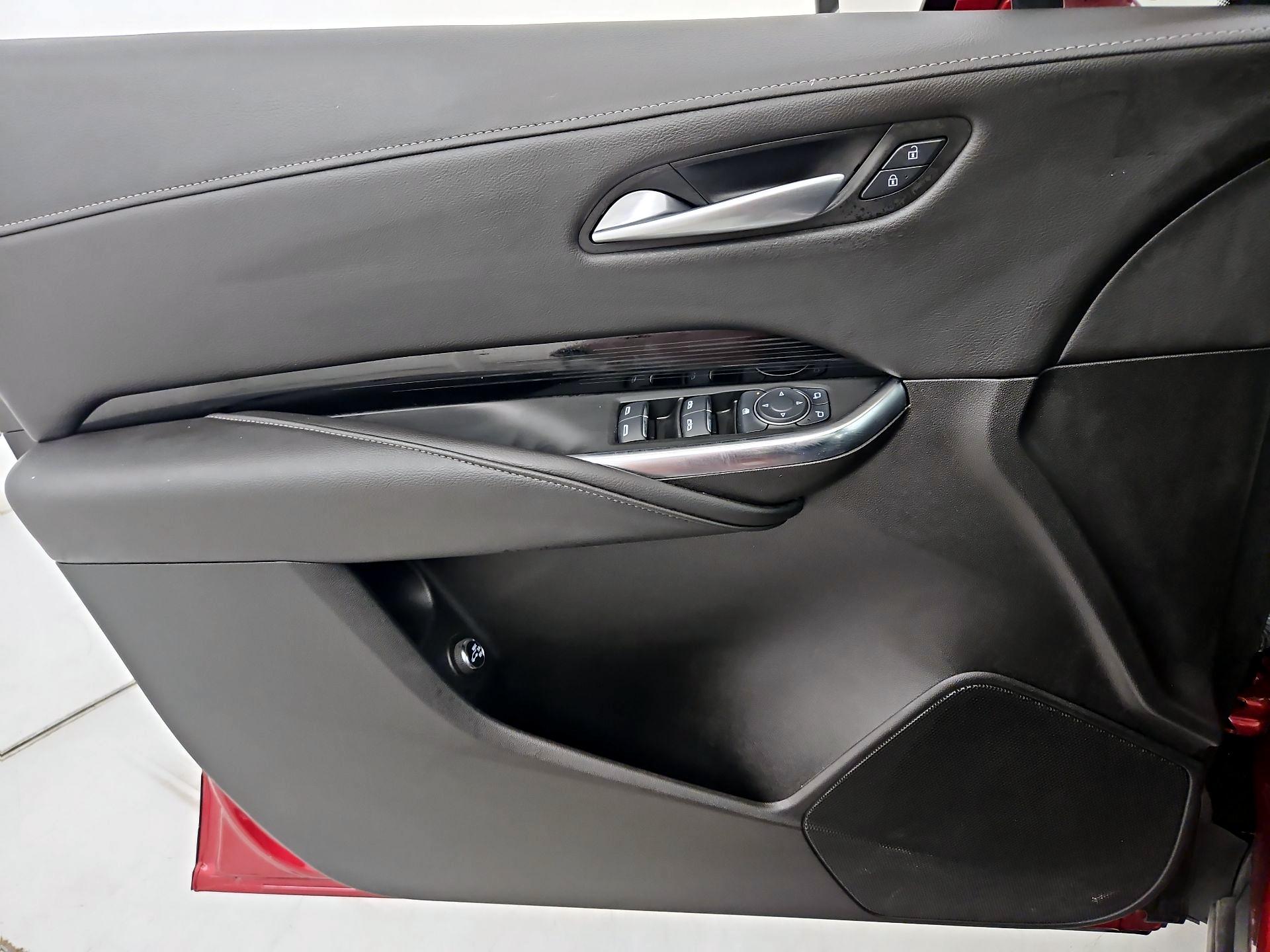 Thumbnail: 2024 Cadillac XT4 - 12