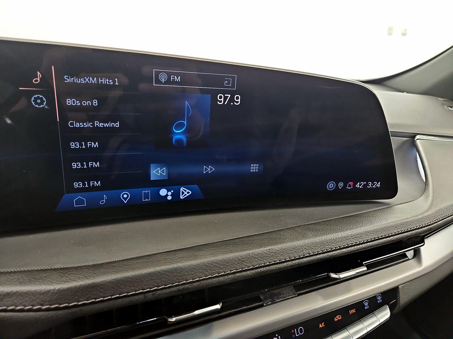 Thumbnail: 2024 Cadillac XT4 - 15