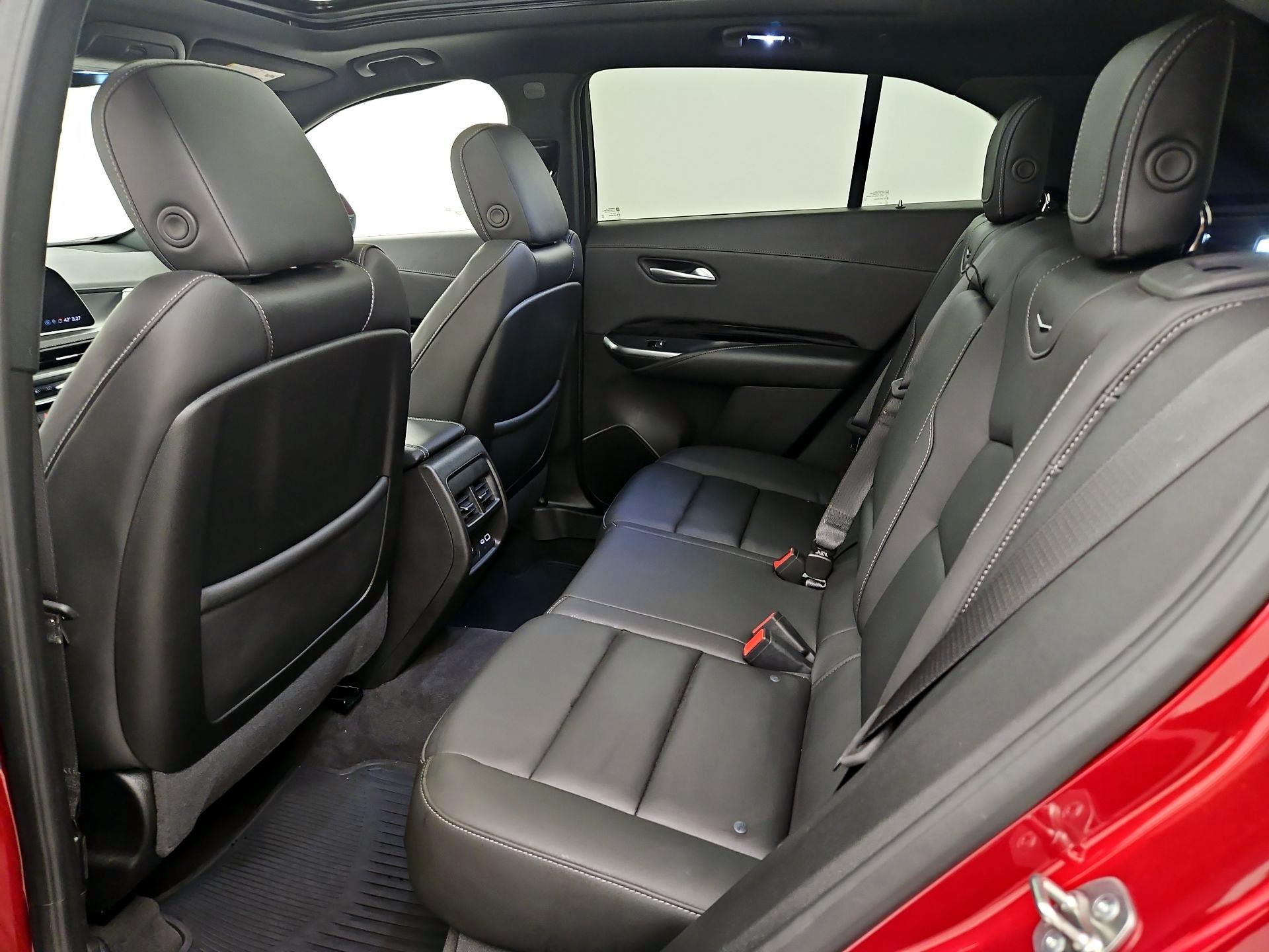 Thumbnail: 2024 Cadillac XT4 - 20