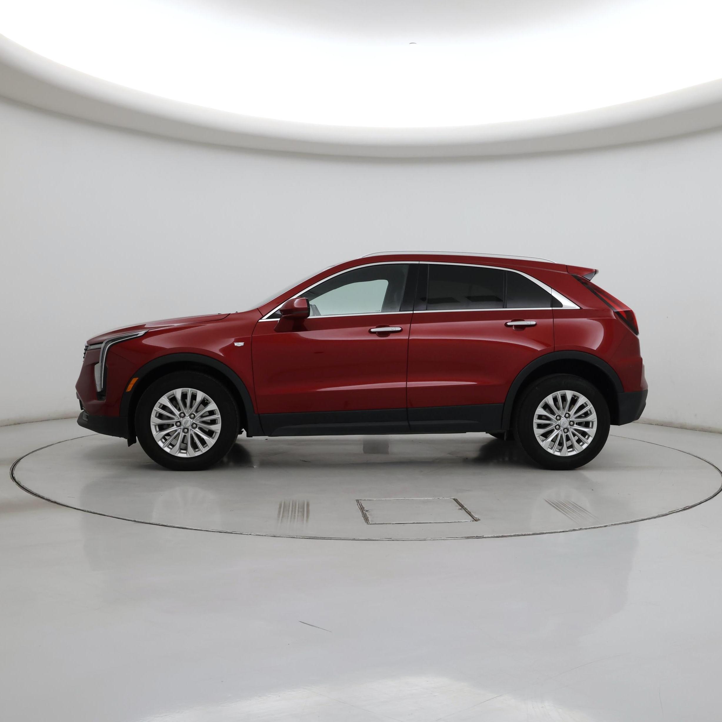 Thumbnail: 2024 Cadillac XT4 - 3