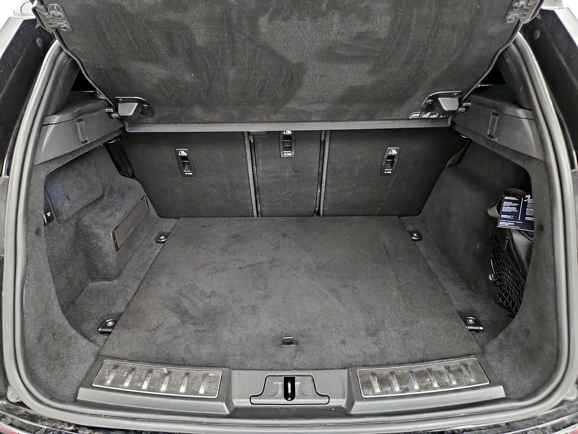 Thumbnail: 2020 Land Rover Range Rover Evoque - 20