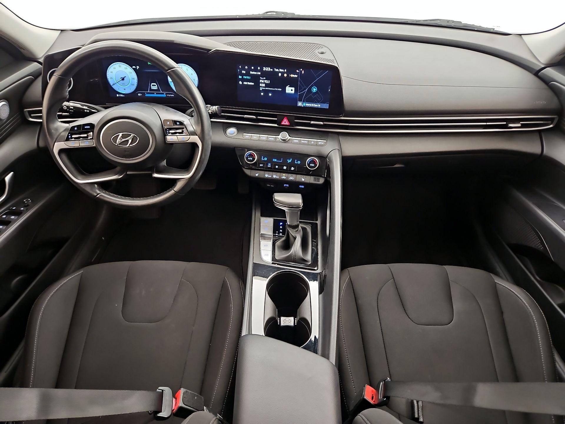 Thumbnail: 2023 Hyundai Elantra - 9