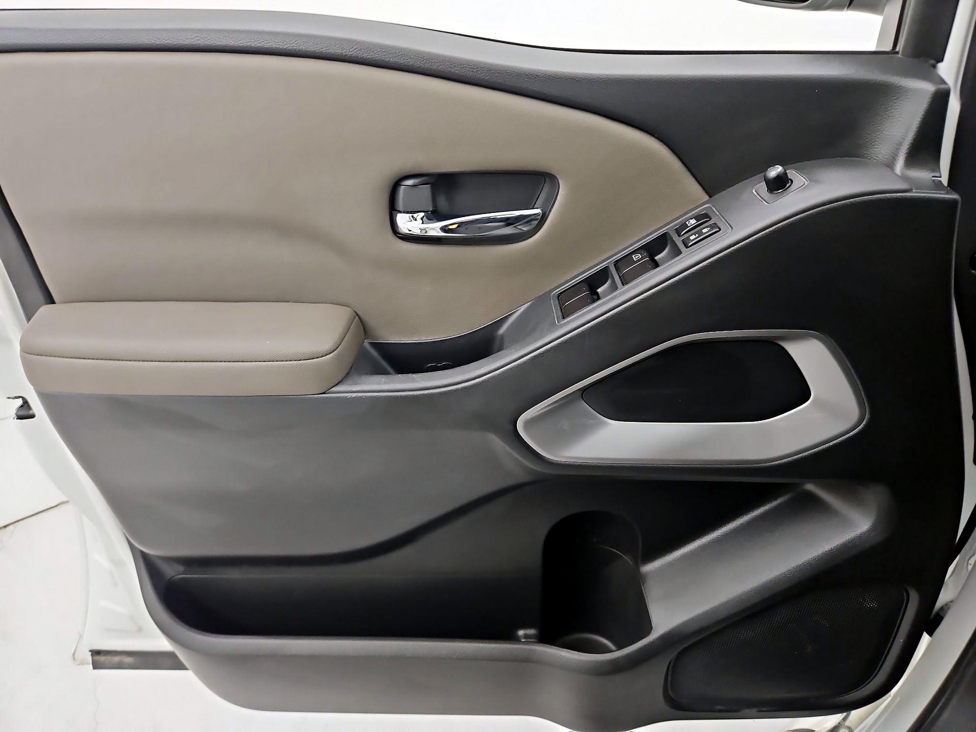 Thumbnail: 2022 Nissan Frontier - 12