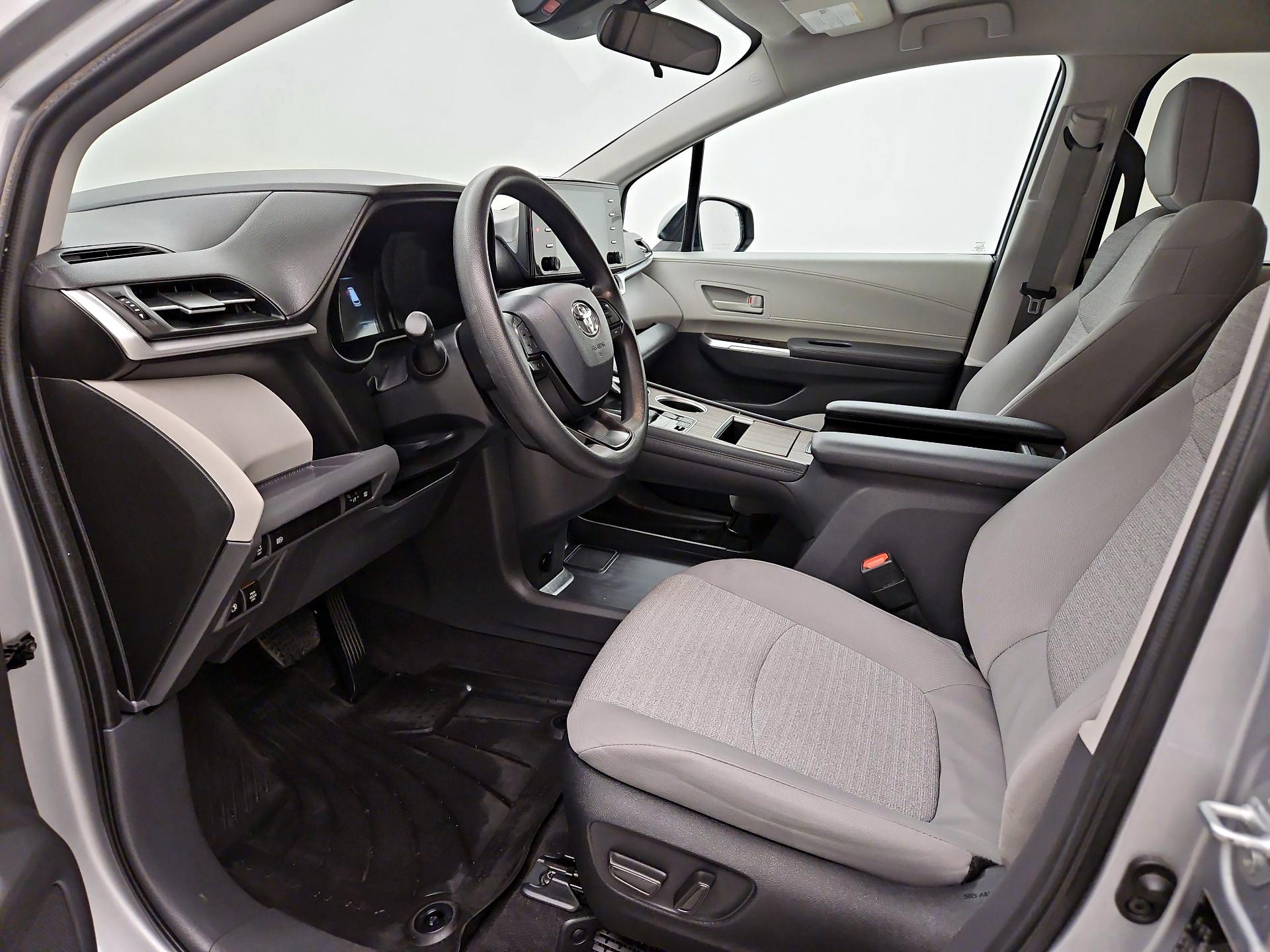 Thumbnail: 2024 Toyota Sienna - 11