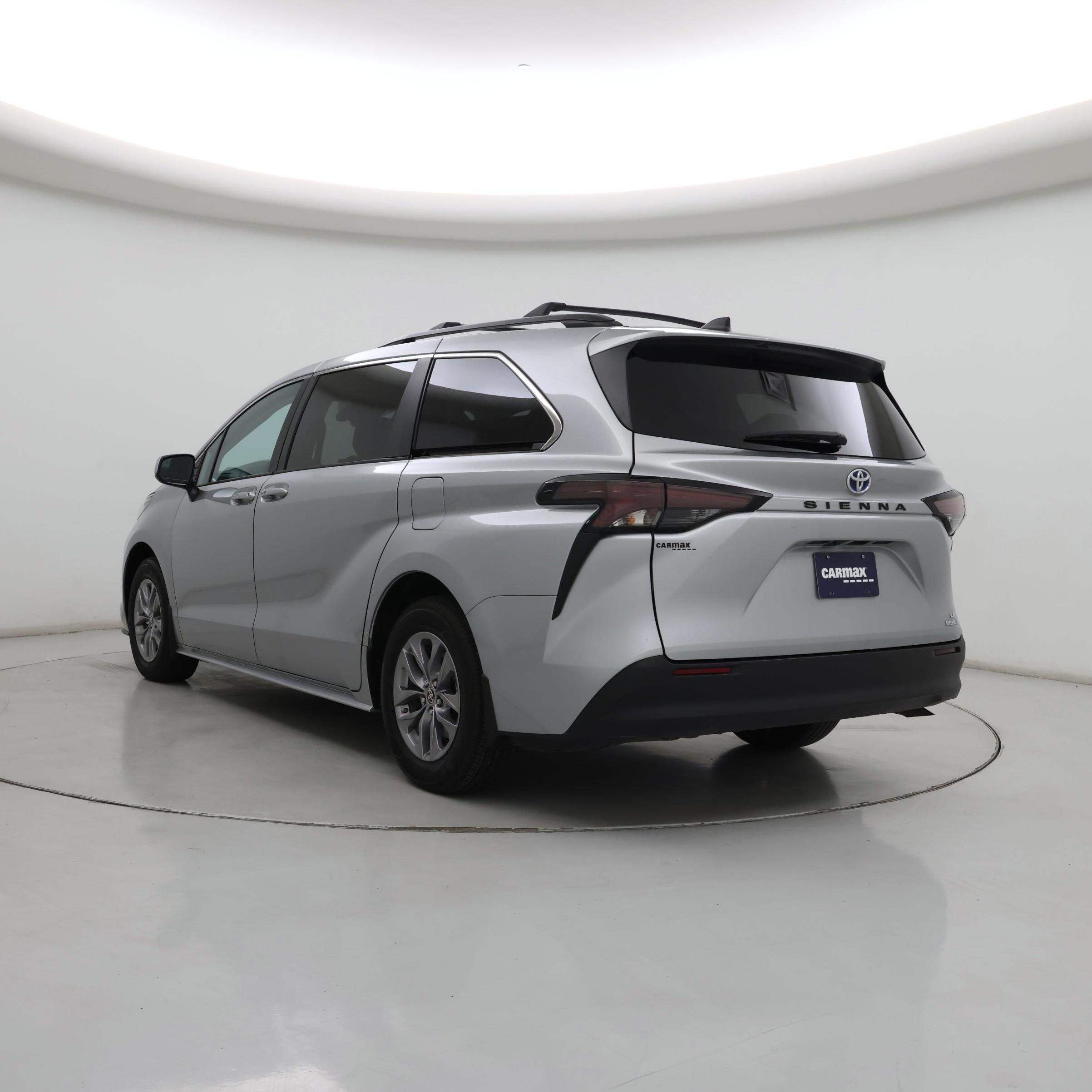 Thumbnail: 2024 Toyota Sienna - 2