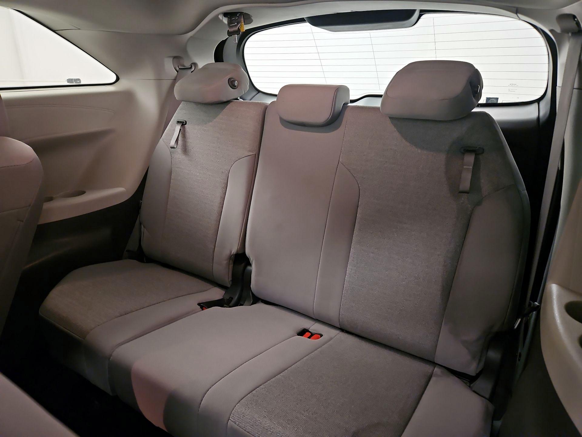 Thumbnail: 2024 Toyota Sienna - 20