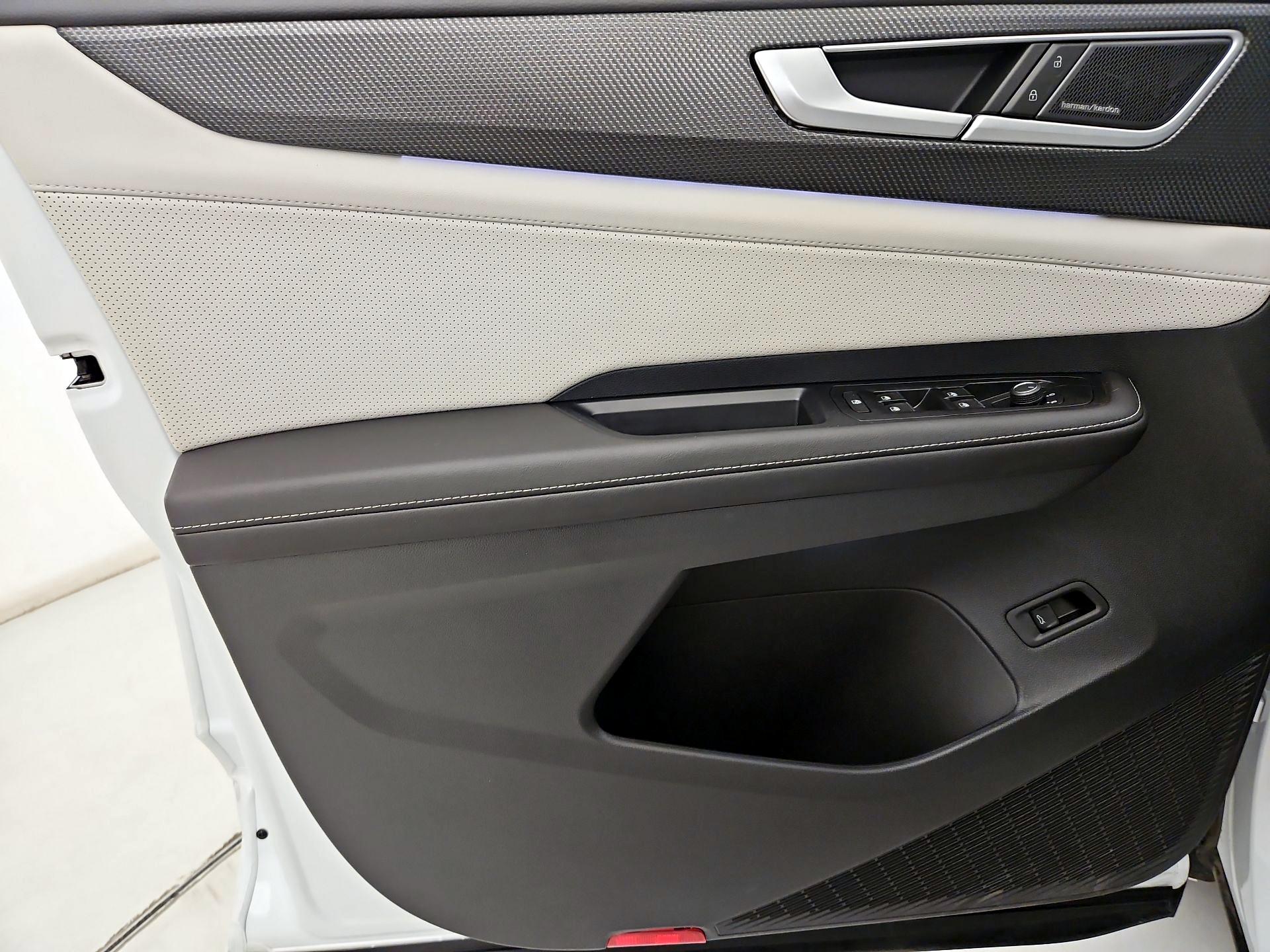 Thumbnail: 2025 Volkswagen Atlas - 12