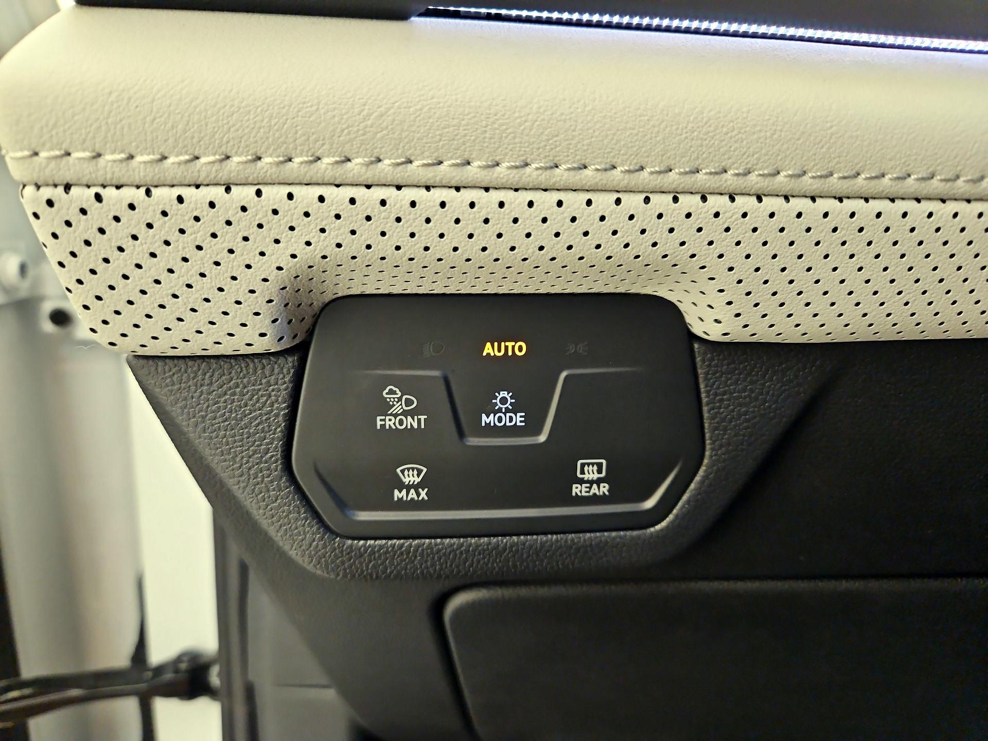 Thumbnail: 2025 Volkswagen Atlas - 13