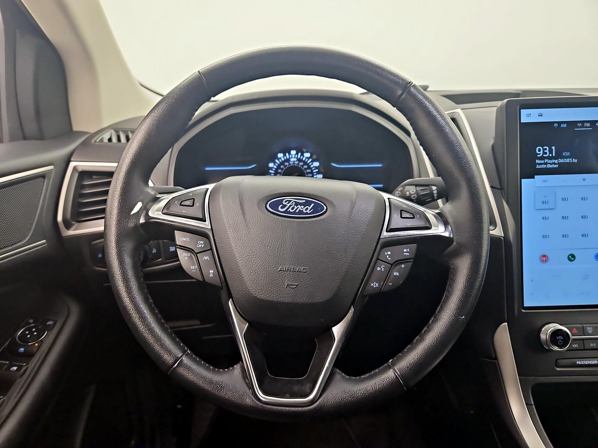 Thumbnail: 2024 Ford Edge - 10