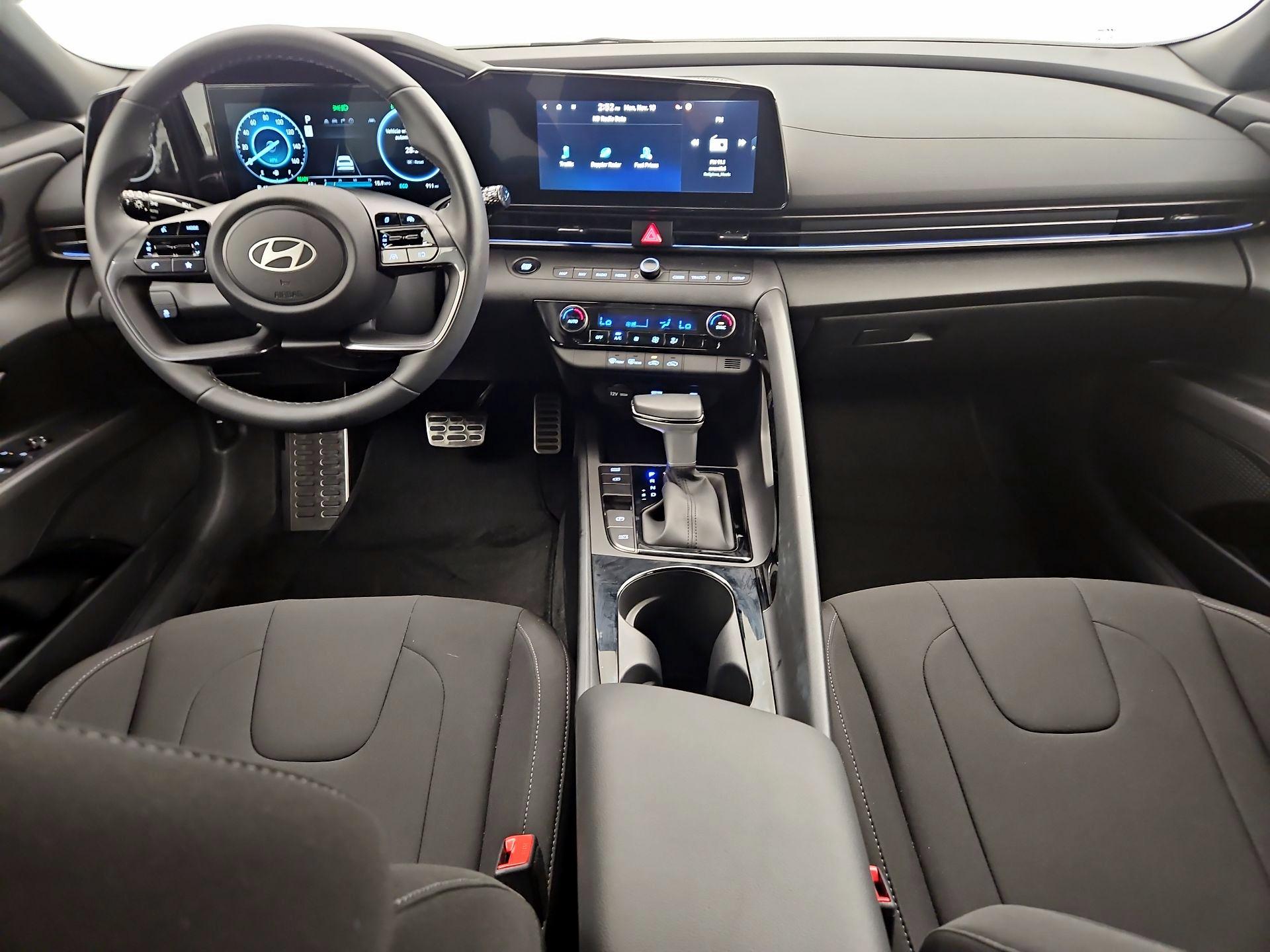 Thumbnail: 2025 Hyundai Elantra - 9