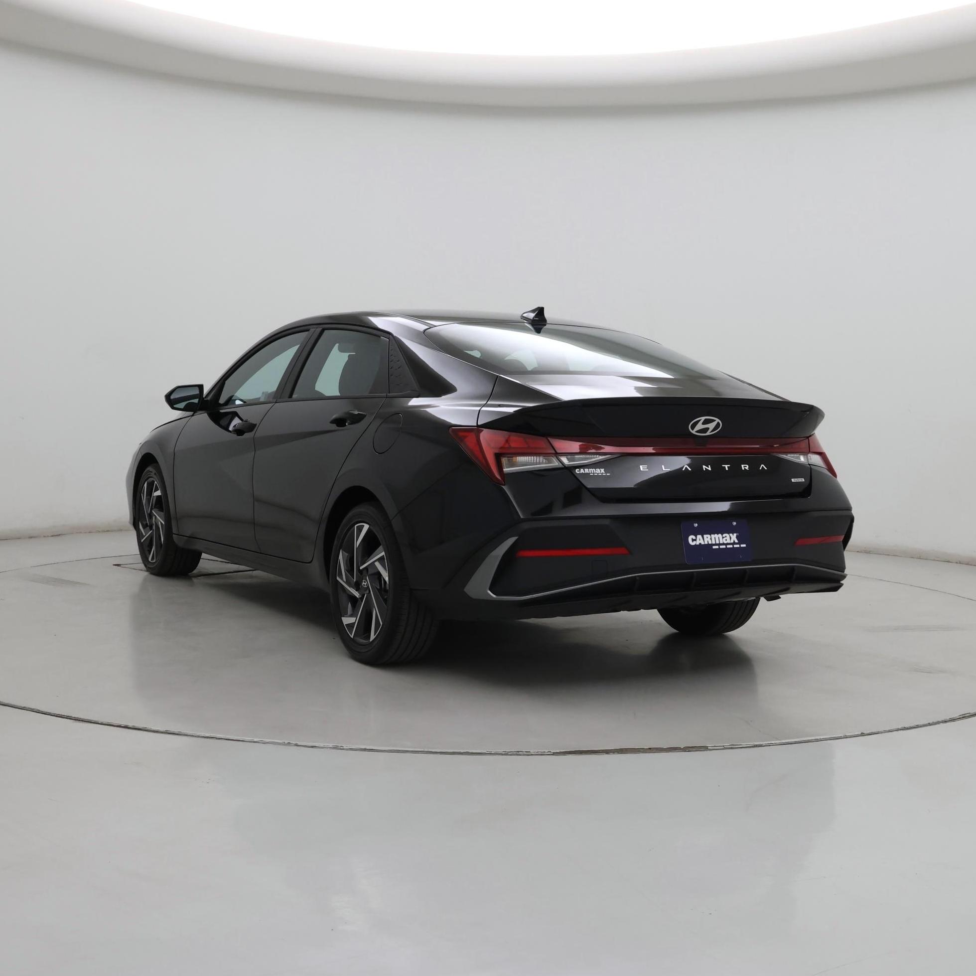 Thumbnail: 2025 Hyundai Elantra - 2