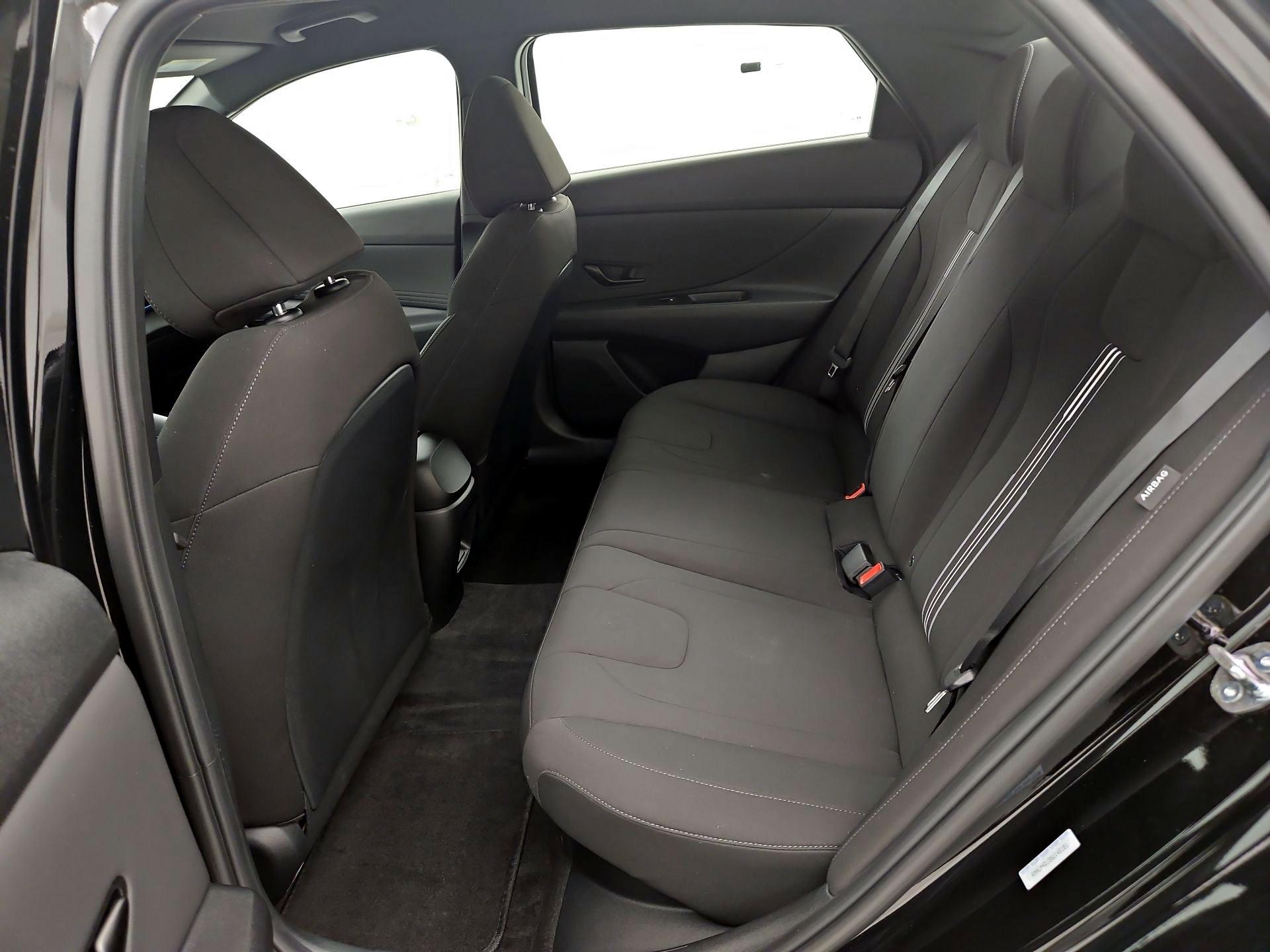 Thumbnail: 2025 Hyundai Elantra - 20