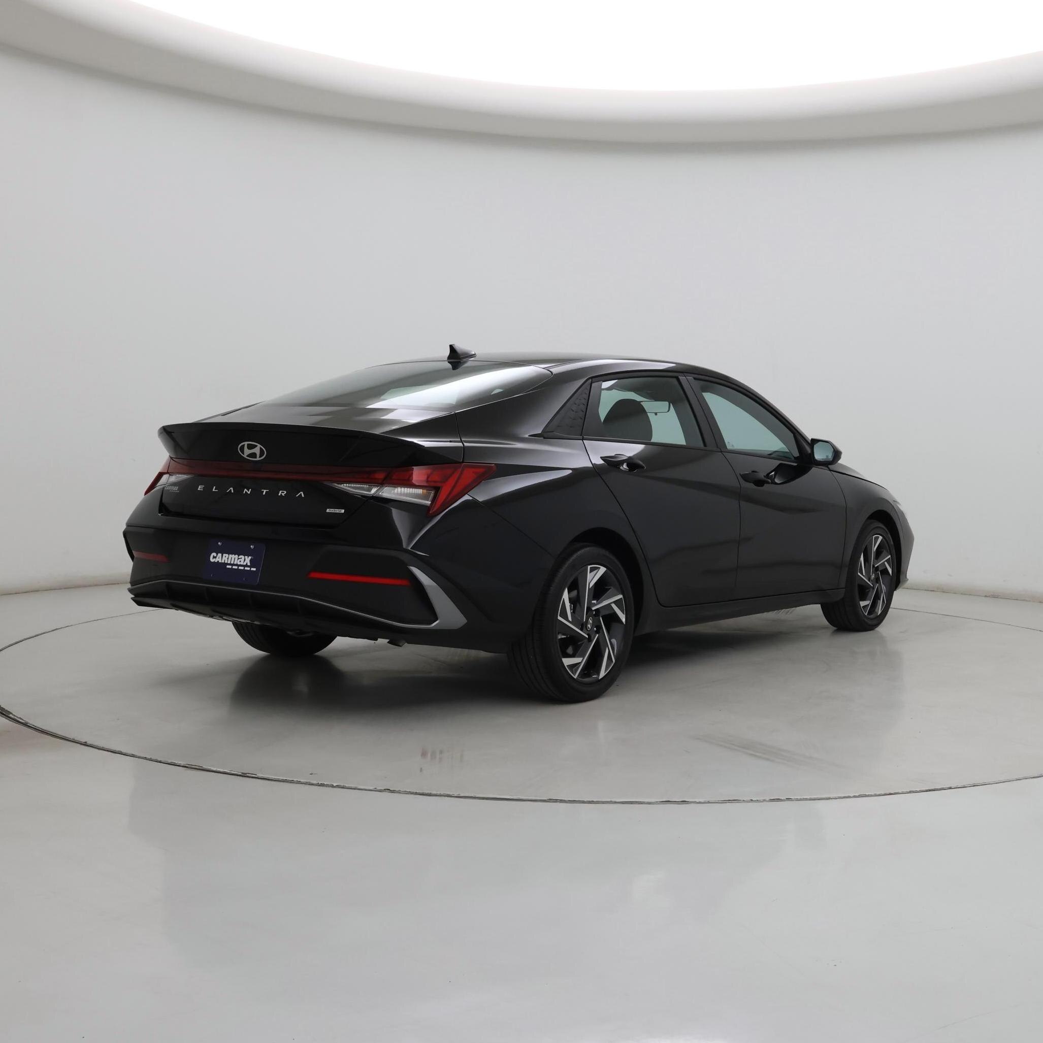 Thumbnail: 2025 Hyundai Elantra - 8