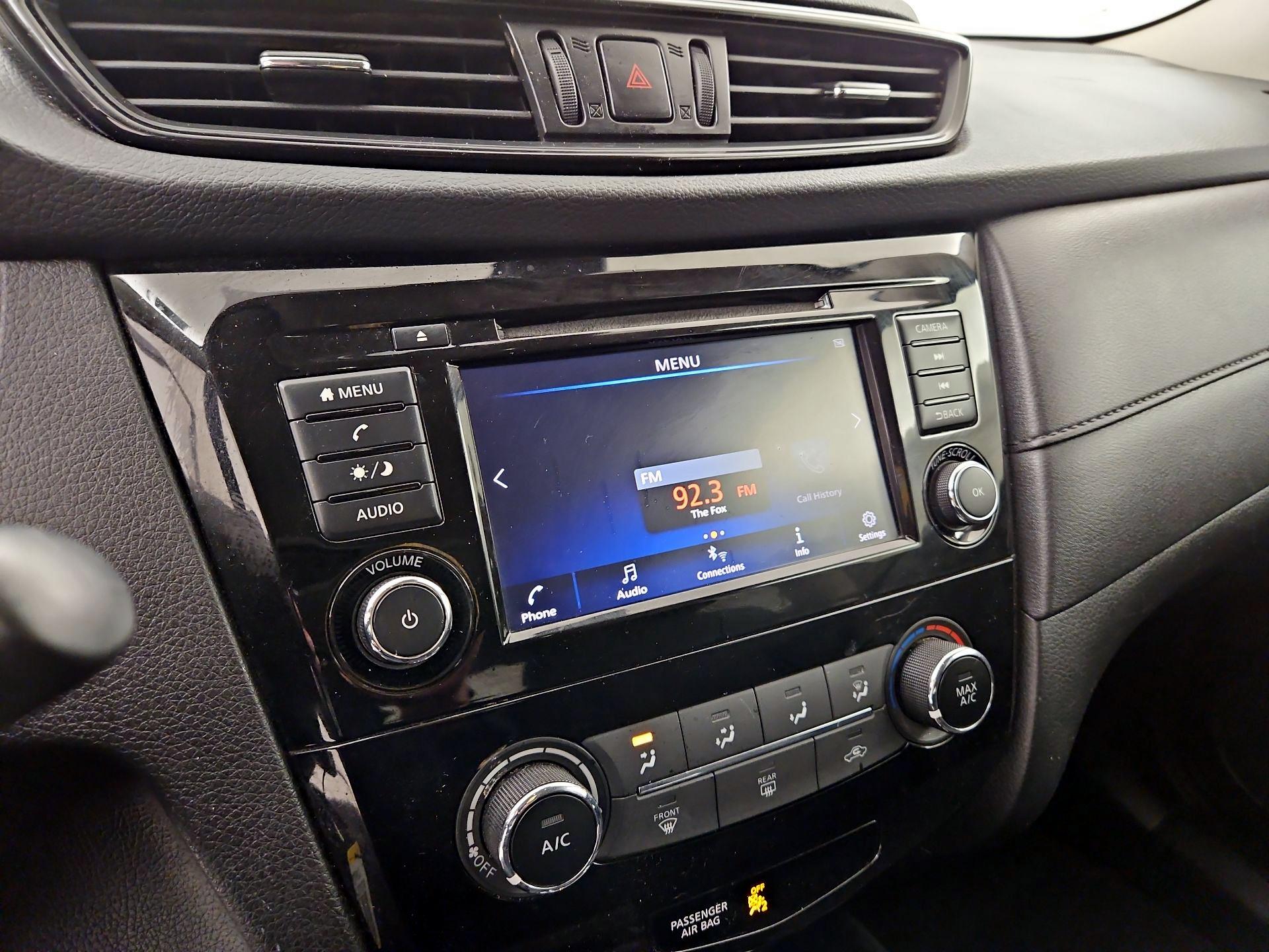 Thumbnail: 2020 Nissan Rogue - 15