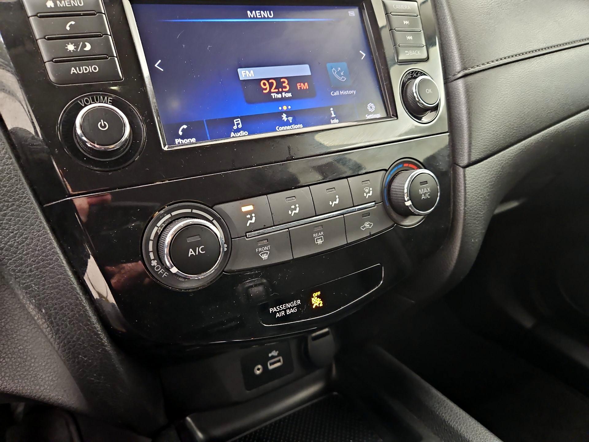 Thumbnail: 2020 Nissan Rogue - 16