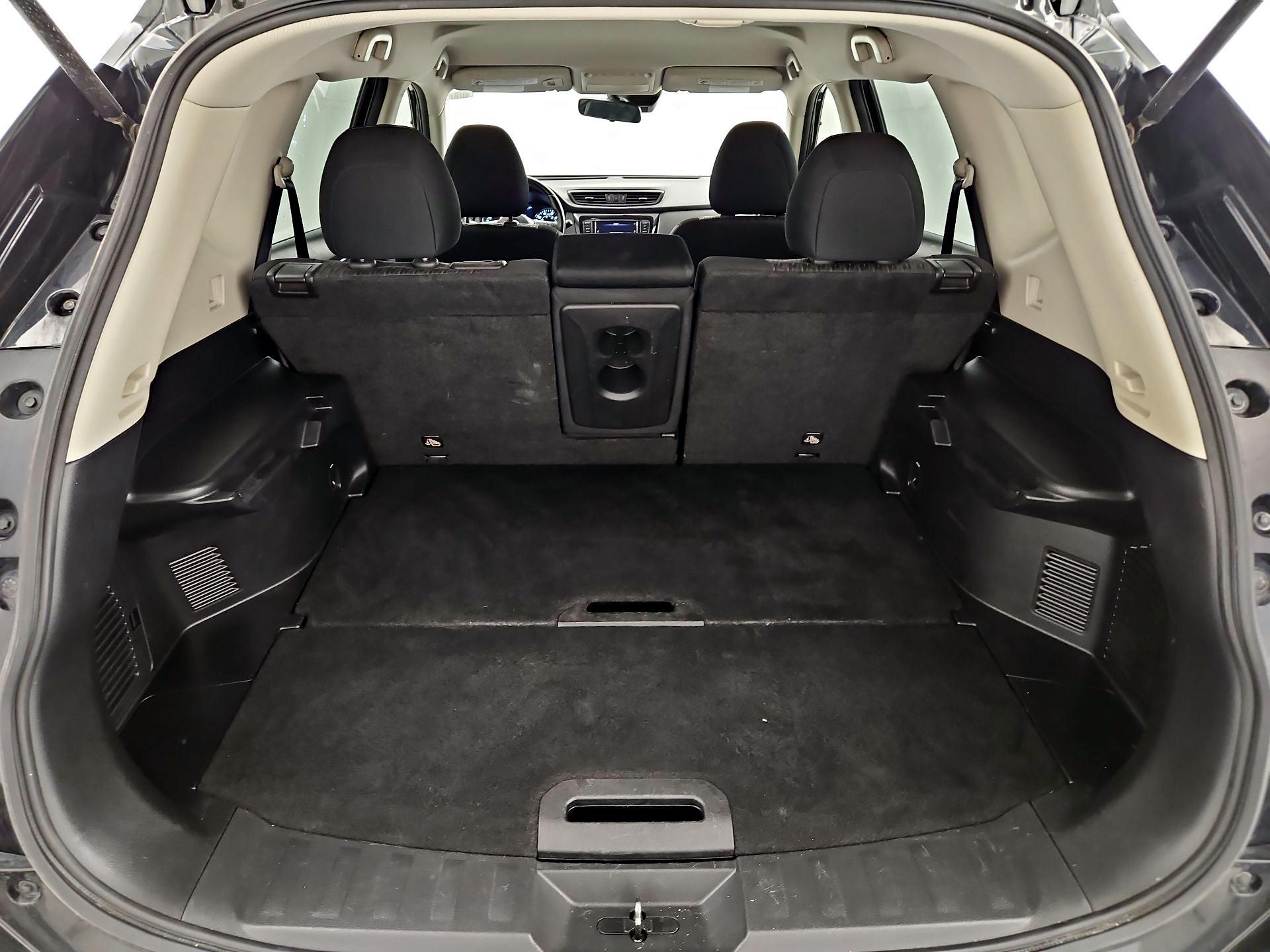 Thumbnail: 2020 Nissan Rogue - 20